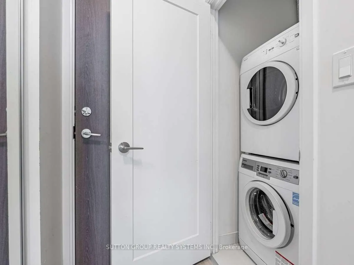 Photo 10 of Unit 817, 576 Front Street, Toronto, Waterfront Communities — HOMEH