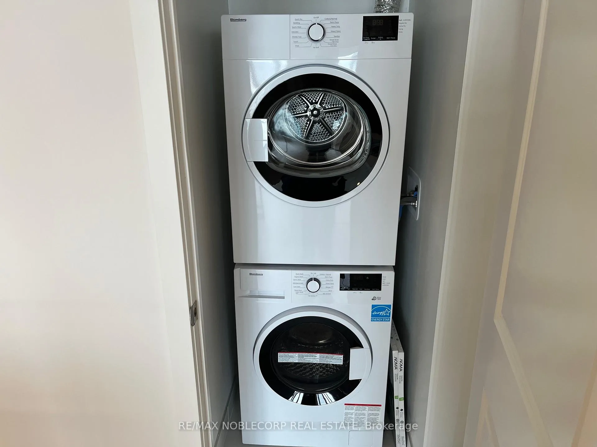 Photo 9 of Unit 2406A, 30 Upper Mall Way, Vaughan, Brownridge — HOMEH