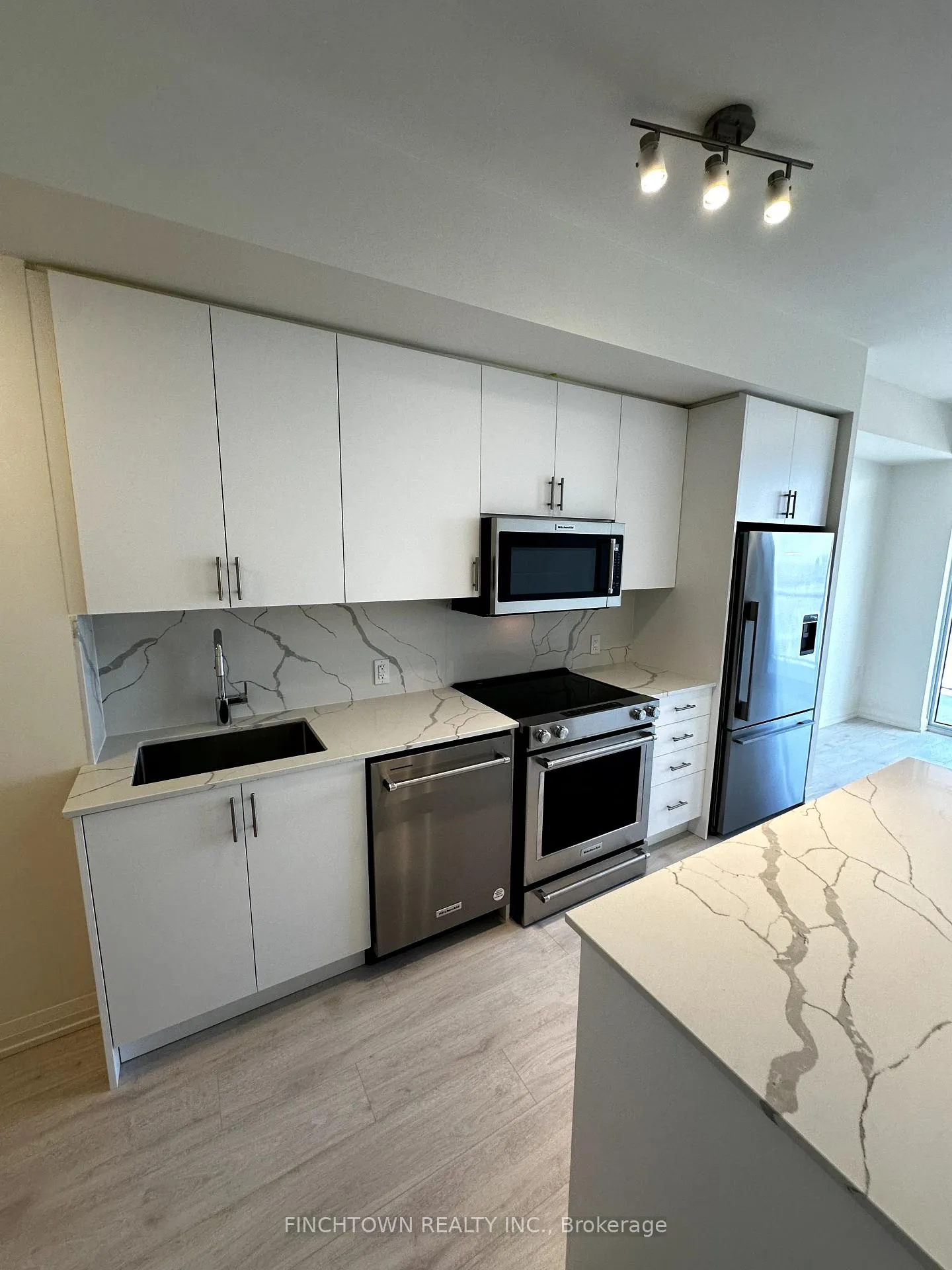 Photo 10 of Unit 2323, 8960 Jane Street, Vaughan, Vellore Village — HOMEH