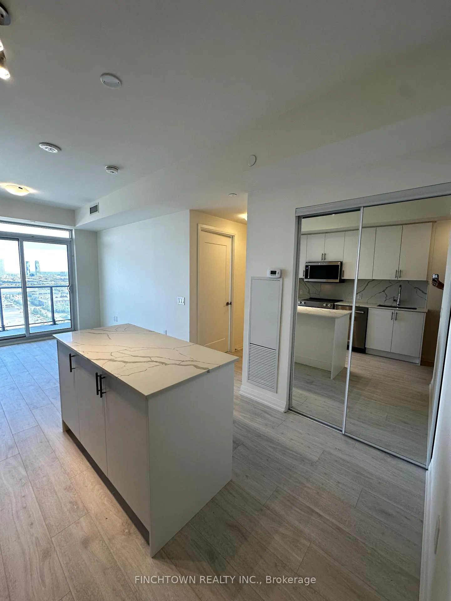 Photo 11 of Unit 2323, 8960 Jane Street, Vaughan, Vellore Village — HOMEH