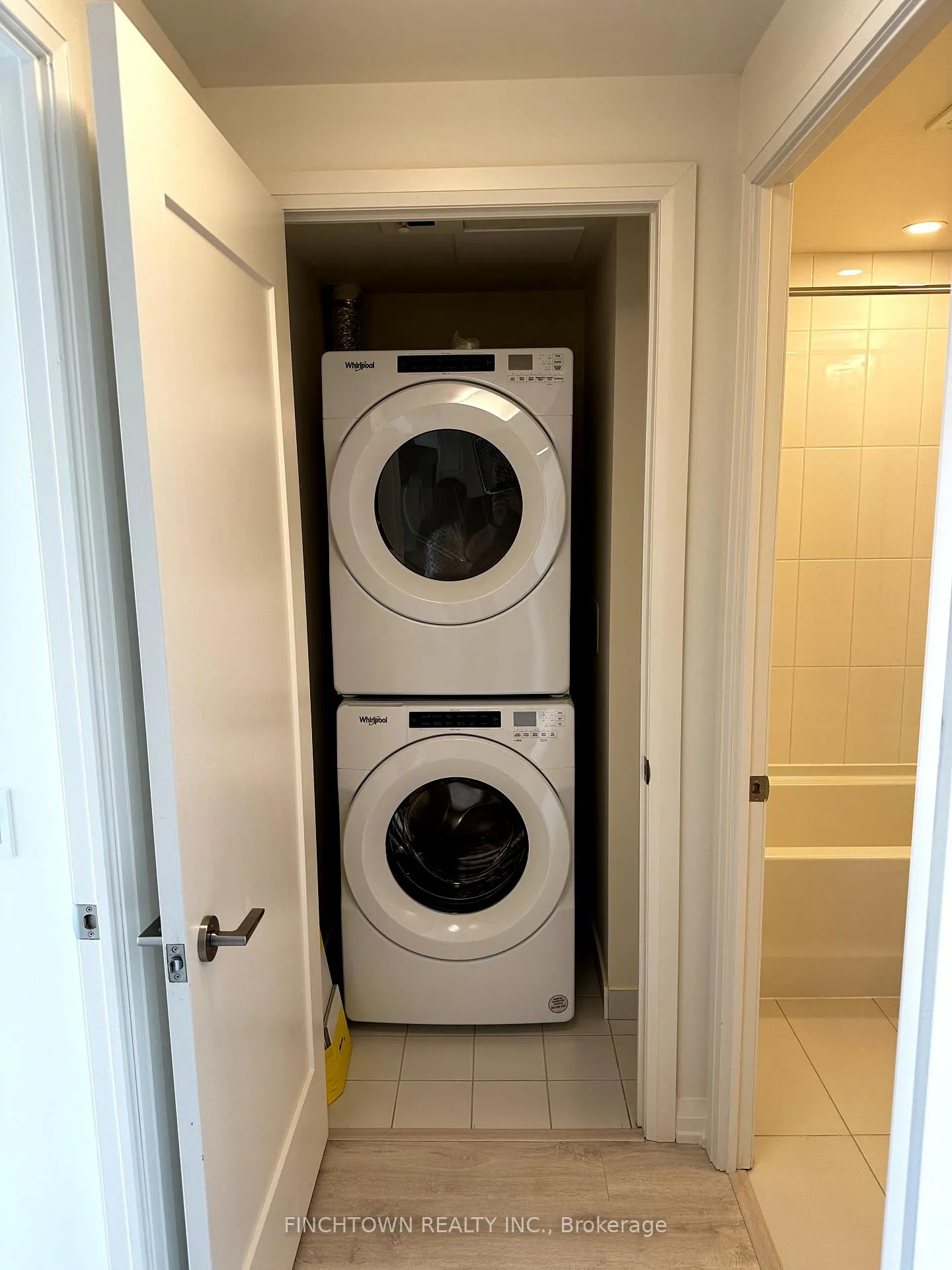 Photo 18 of Unit 2323, 8960 Jane Street, Vaughan, Vellore Village — HOMEH