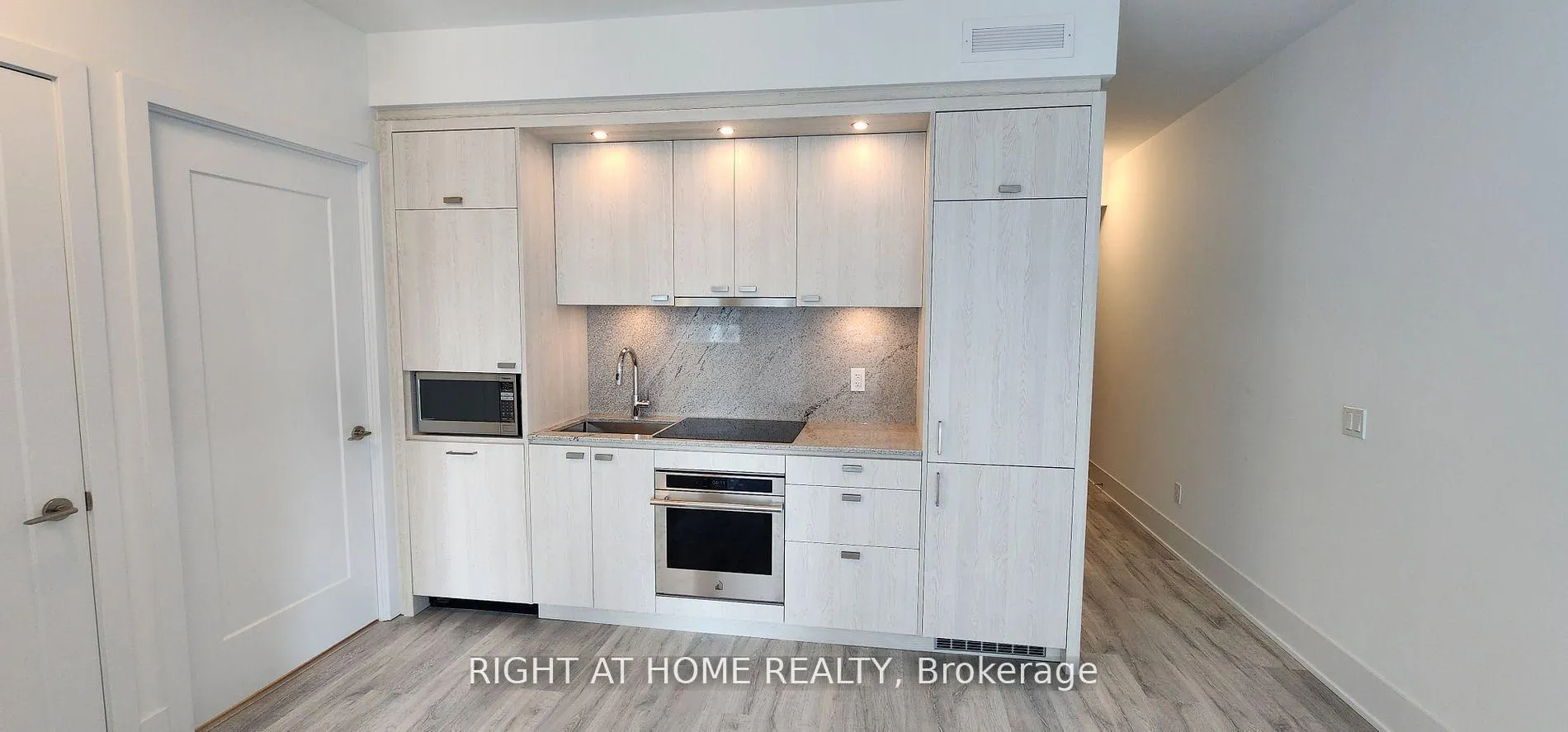 Photo 29 of Unit 1015, 470 Front Street, Toronto, Waterfront Communities — HOMEH