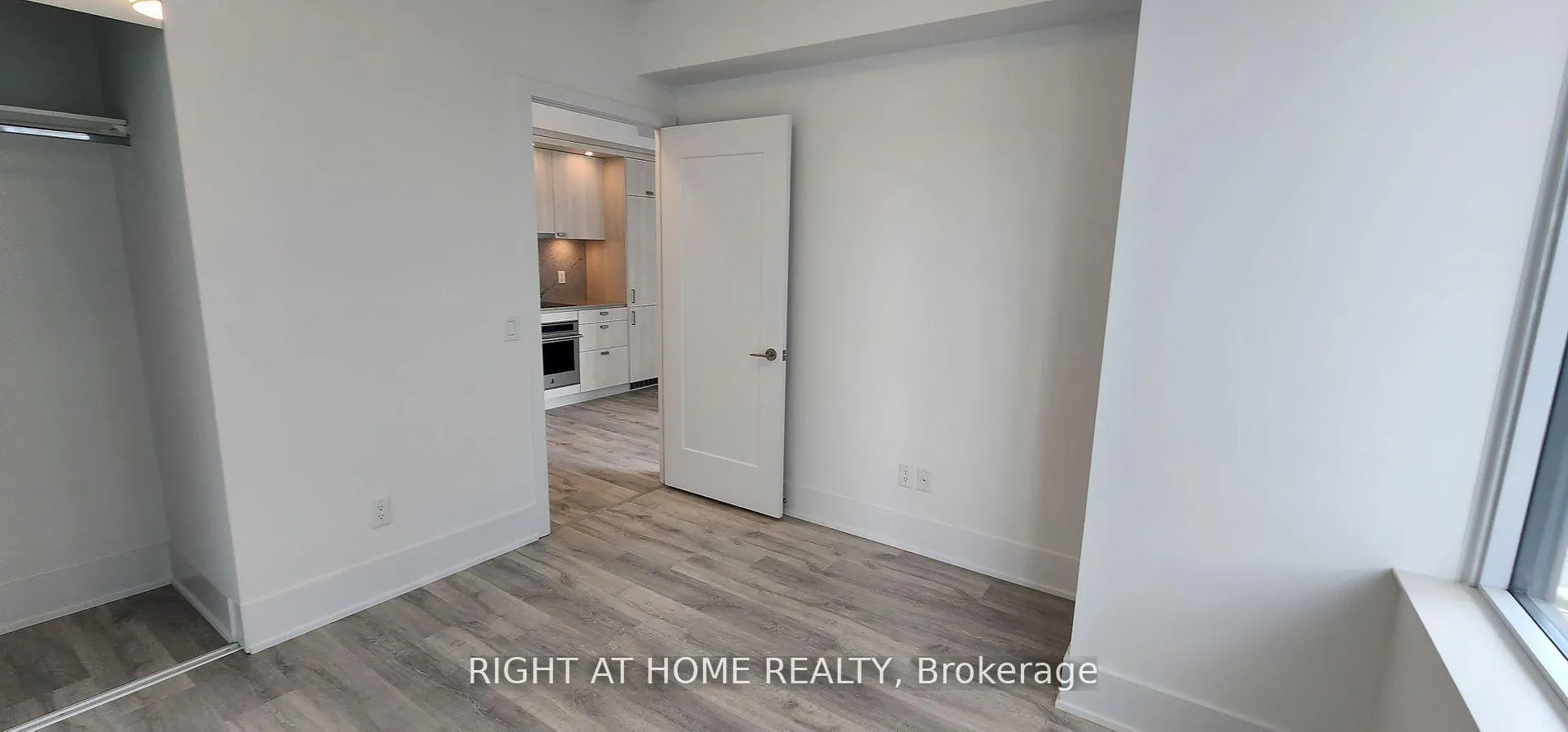 Photo 34 of Unit 1015, 470 Front Street, Toronto, Waterfront Communities — HOMEH