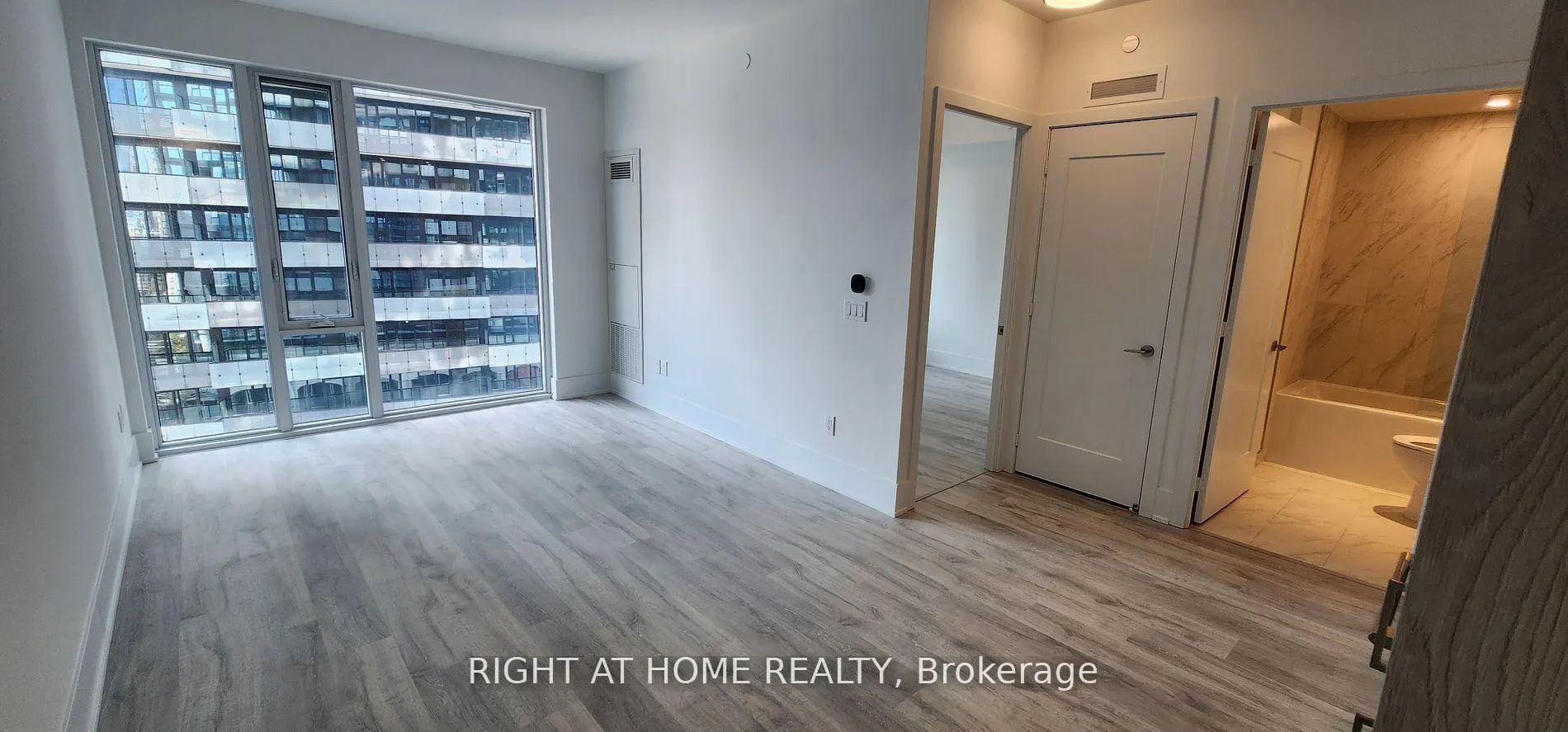 Photo 35 of Unit 1015, 470 Front Street, Toronto, Waterfront Communities — HOMEH