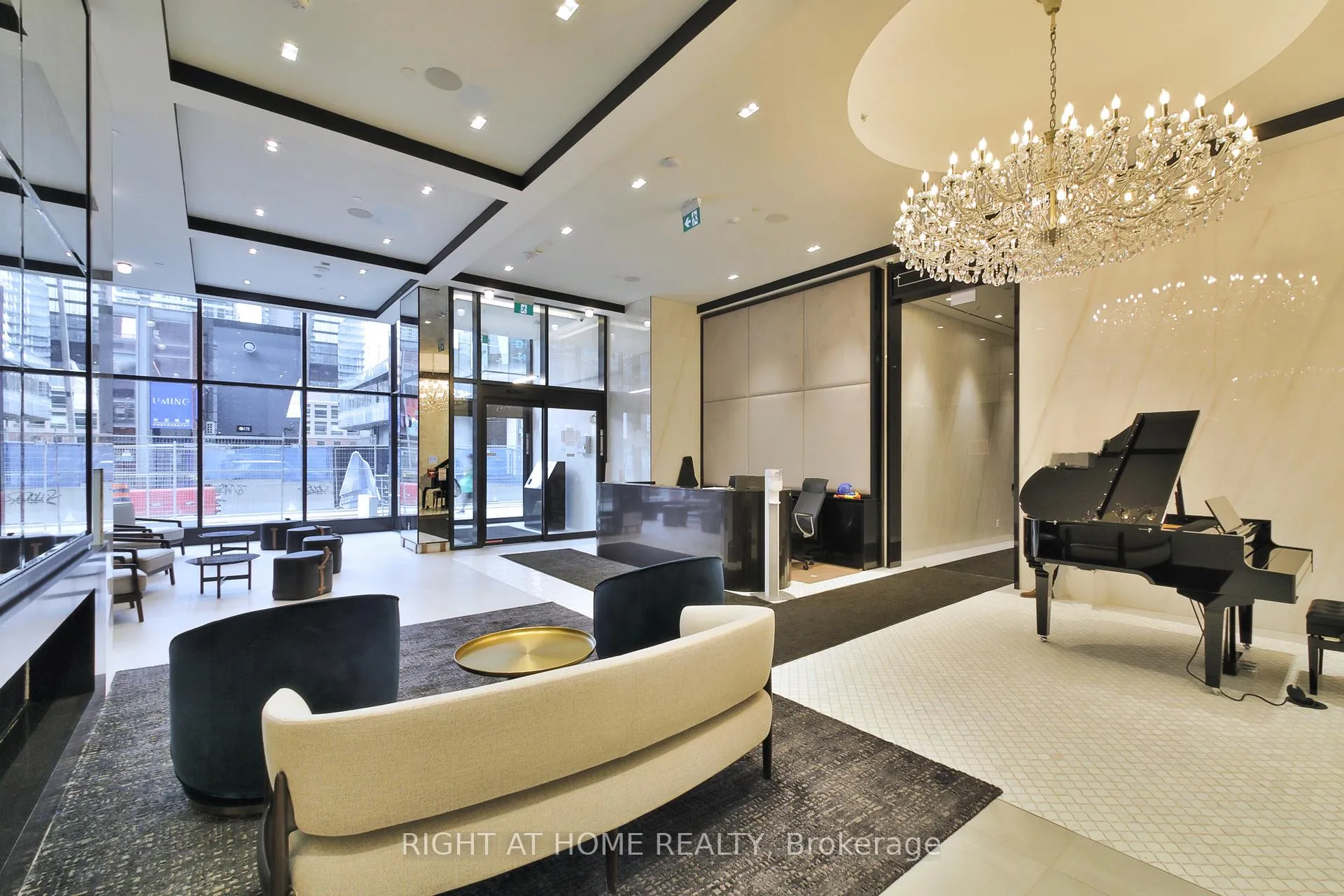 Photo 8 of Unit 2906, 8 Wellesley Street W, Toronto, Bay Street Corridor — HOMEH