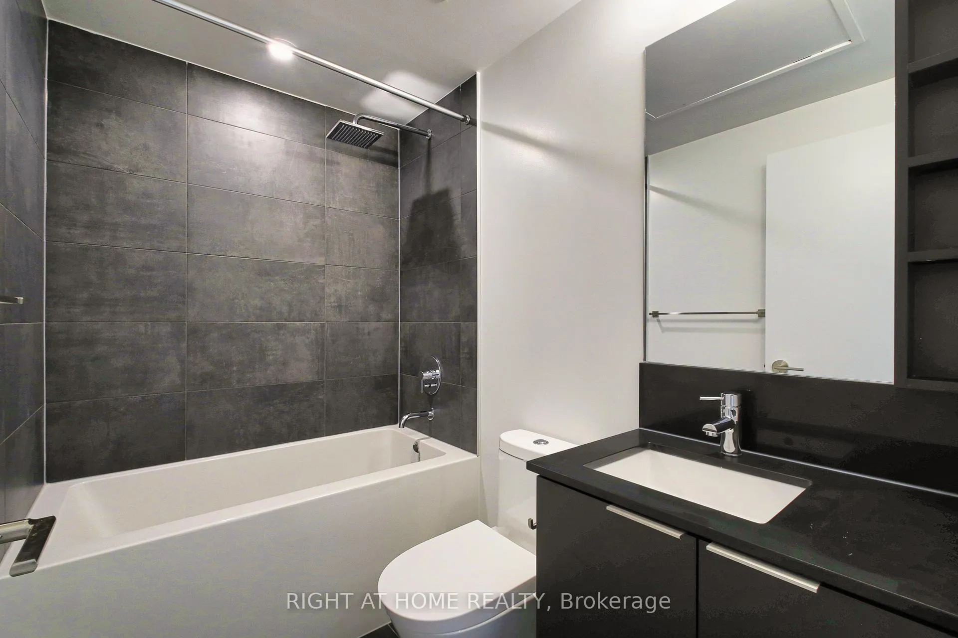 Photo 9 of Unit 2906, 8 Wellesley Street W, Toronto, Bay Street Corridor — HOMEH