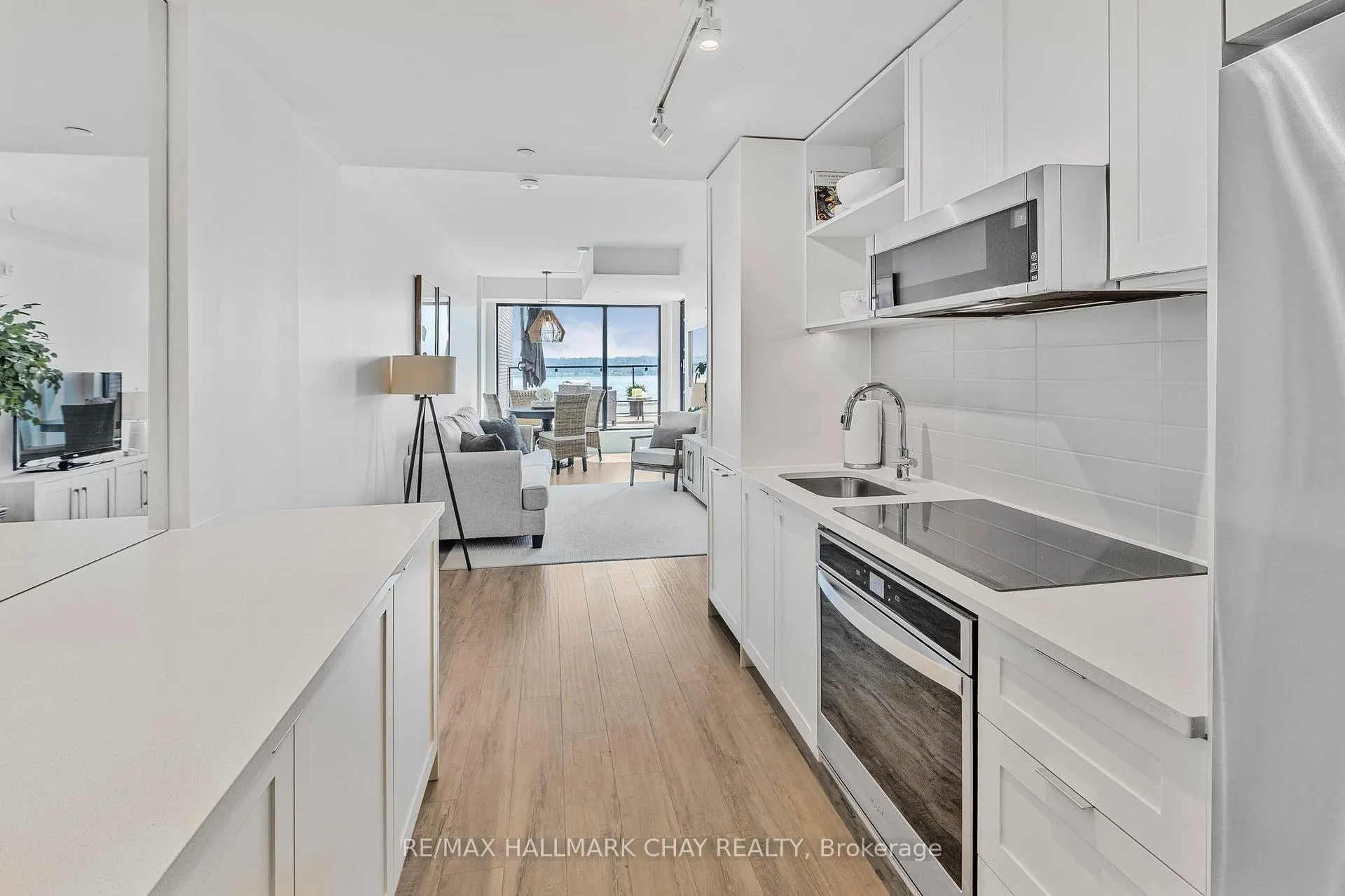 Photo 11 of Unit 410, 185 Dunlop Street E, Barrie, Lakeshore — HOMEH