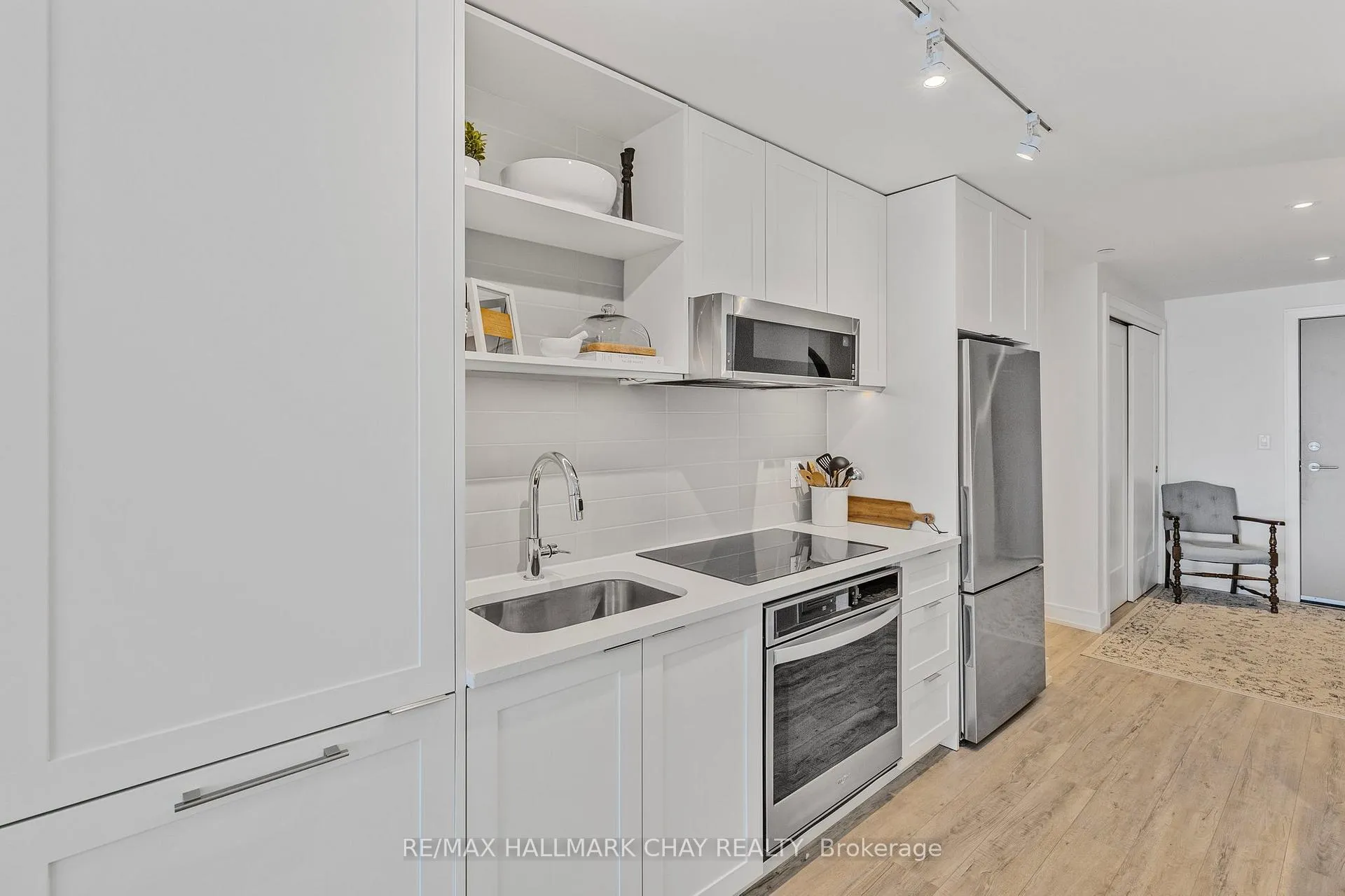 Photo 14 of Unit 410, 185 Dunlop Street E, Barrie, Lakeshore — HOMEH
