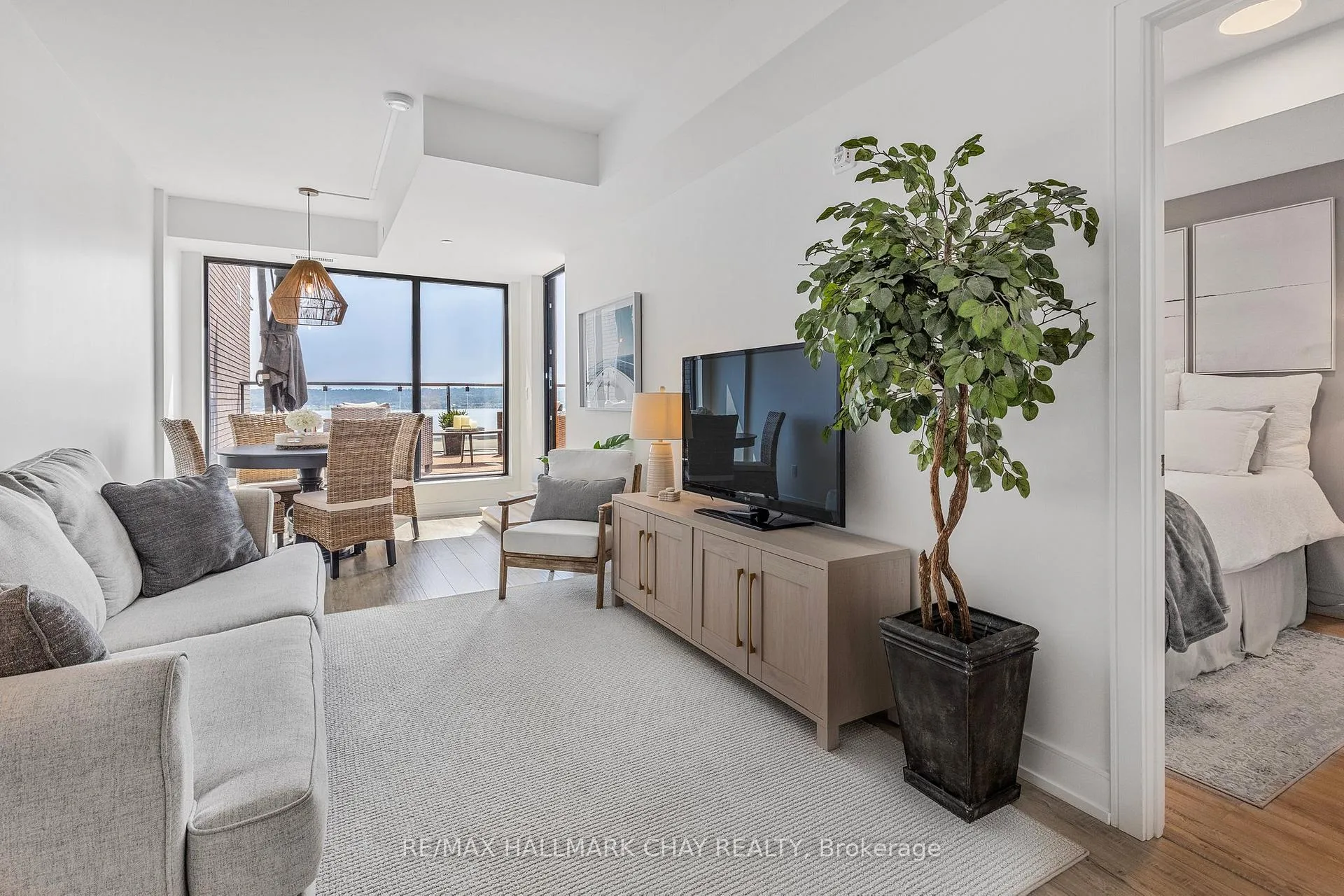 Photo 15 of Unit 410, 185 Dunlop Street E, Barrie, Lakeshore — HOMEH
