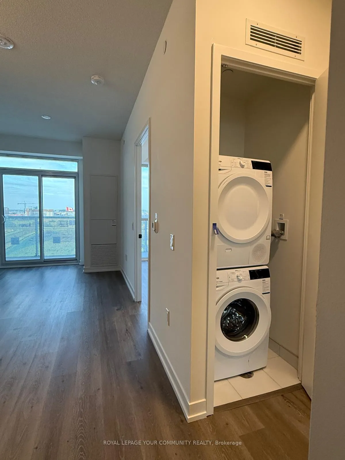 Photo 9 of Unit 711, 195 Commerce Street, Vaughan, Vaughan Corporate Centre — HOMEH