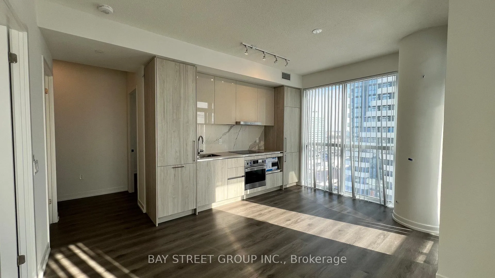 Photo 7 of Unit 1102, 225 Commerce Street, Vaughan, Vaughan Corporate Centre — HOMEH