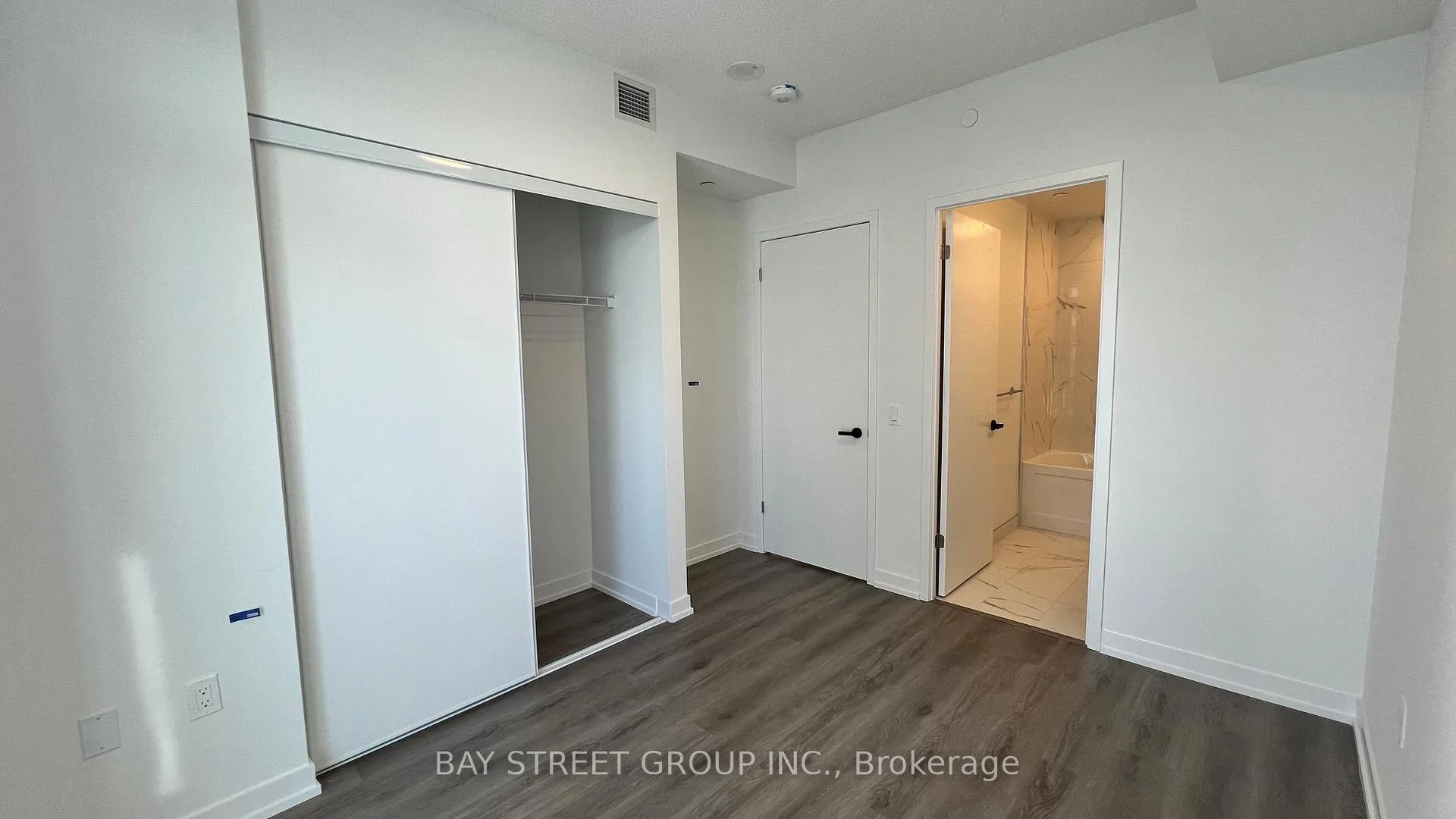 Photo 14 of Unit 1102, 225 Commerce Street, Vaughan, Vaughan Corporate Centre — HOMEH