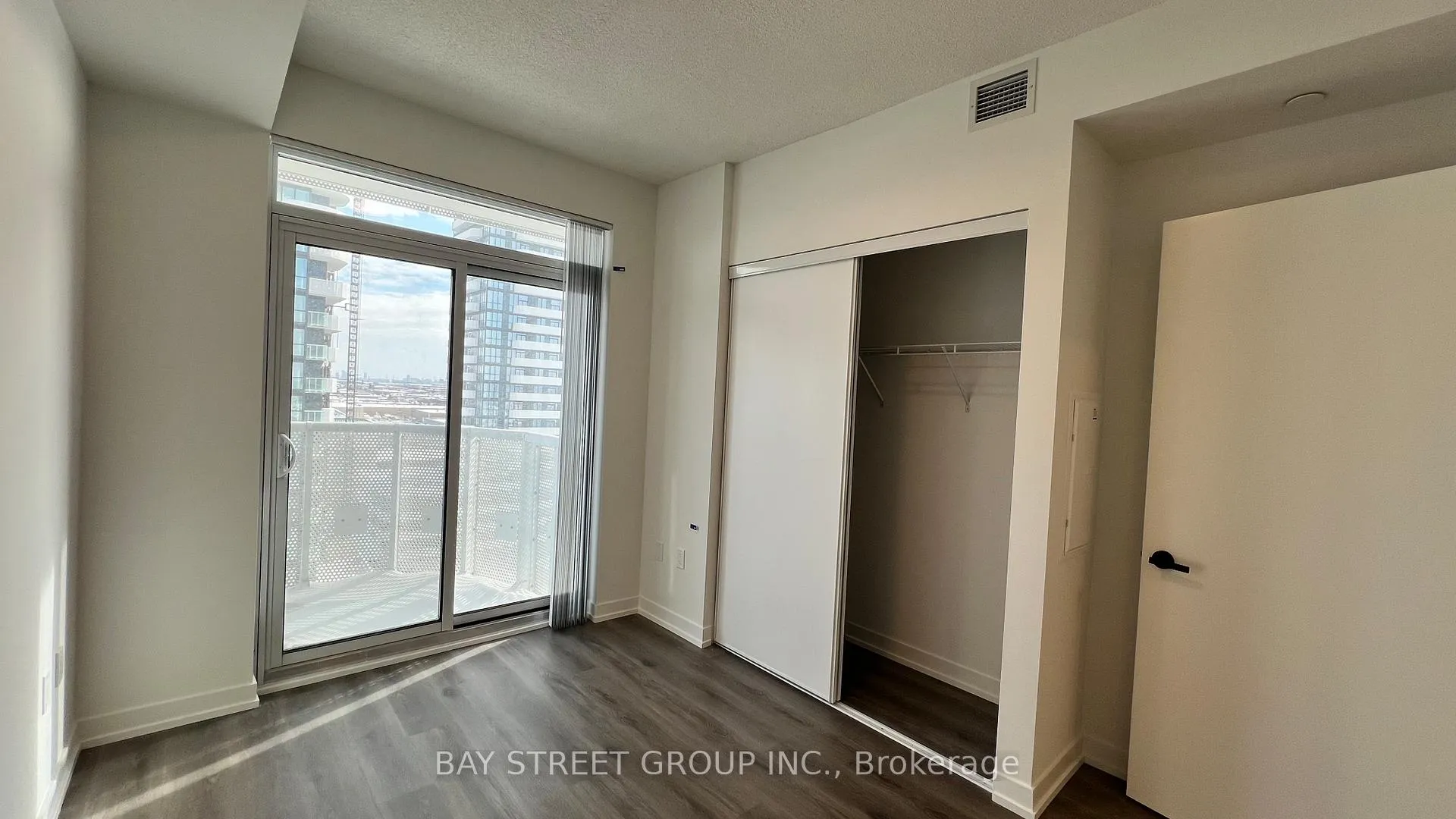 Photo 15 of Unit 1102, 225 Commerce Street, Vaughan, Vaughan Corporate Centre — HOMEH