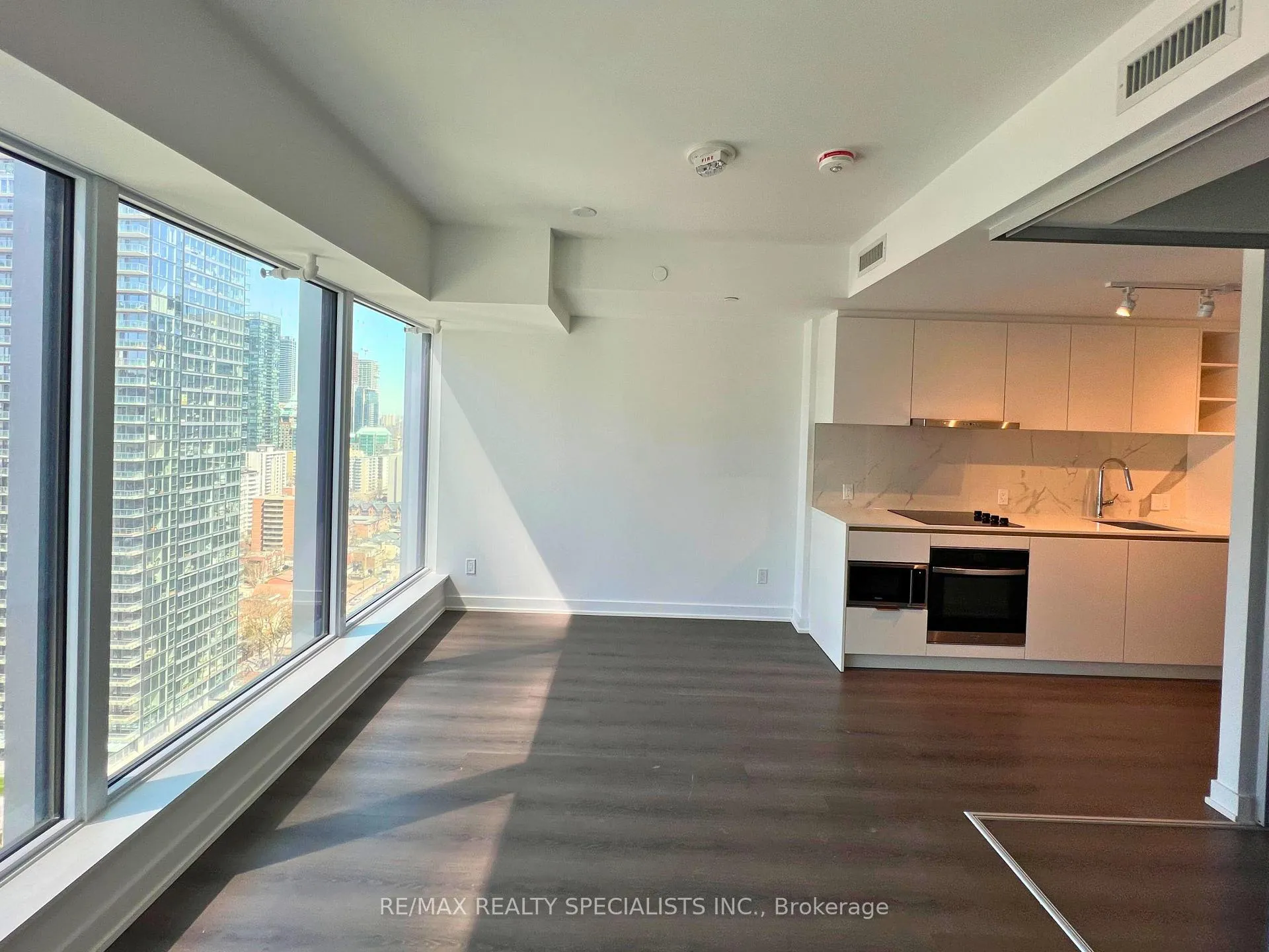 Photo 11 of Unit 2907, 8 wellesley Street W, Toronto, Bay Street Corridor — HOMEH