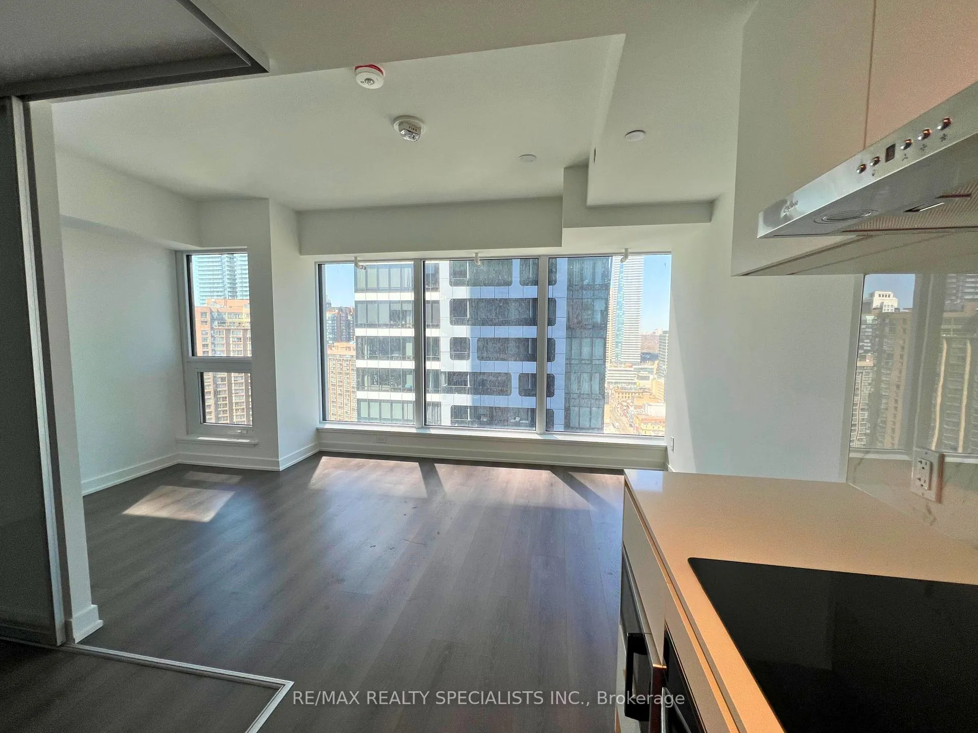 Photo 13 of Unit 2907, 8 wellesley Street W, Toronto, Bay Street Corridor — HOMEH