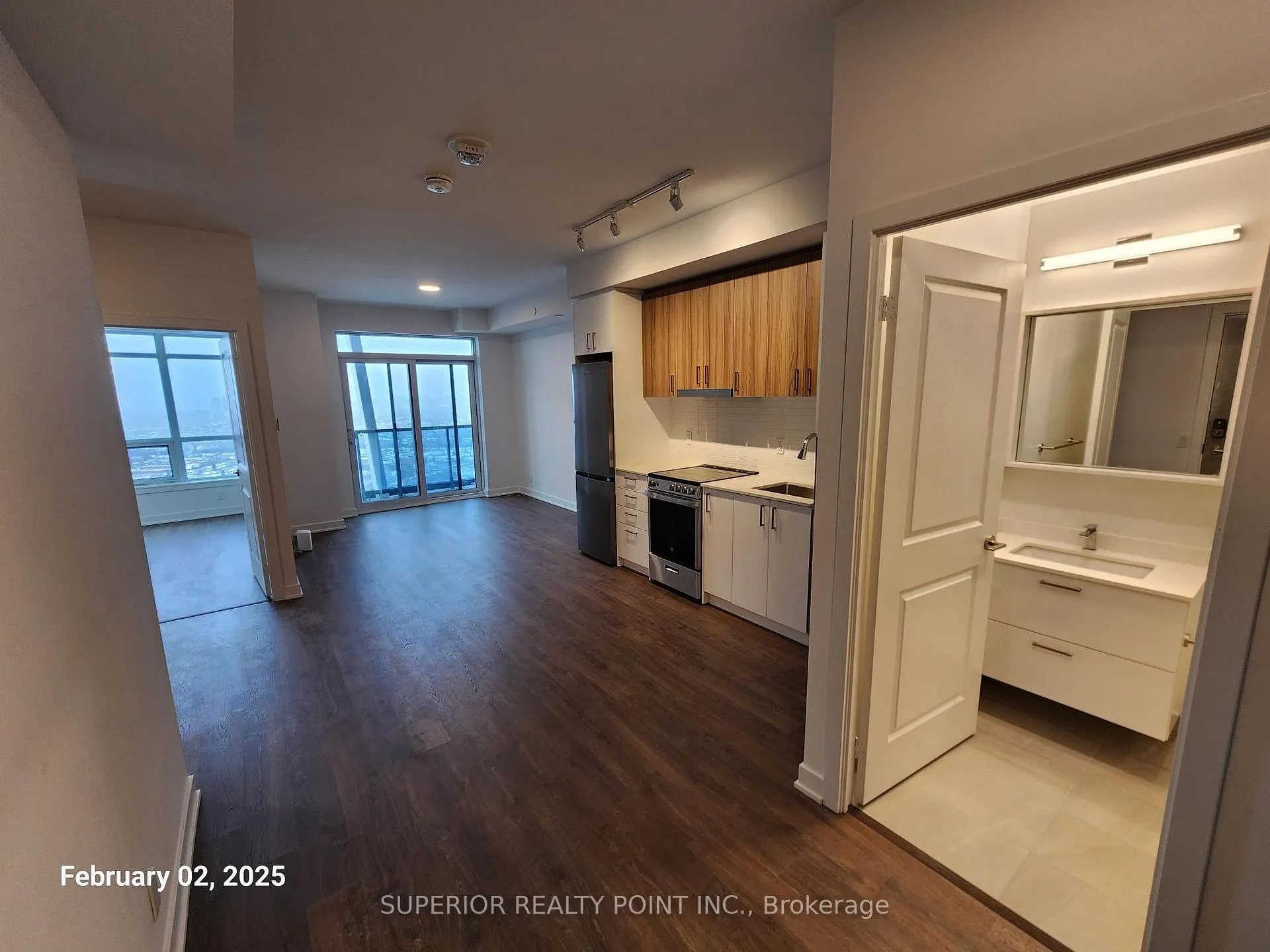 Photo 3 of Unit A3411, 30 Upper Mall Way, Vaughan, Brownridge — HOMEH