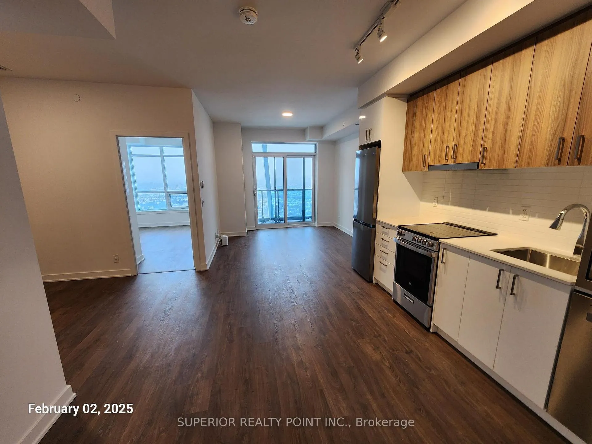 Photo 4 of Unit A3411, 30 Upper Mall Way, Vaughan, Brownridge — HOMEH