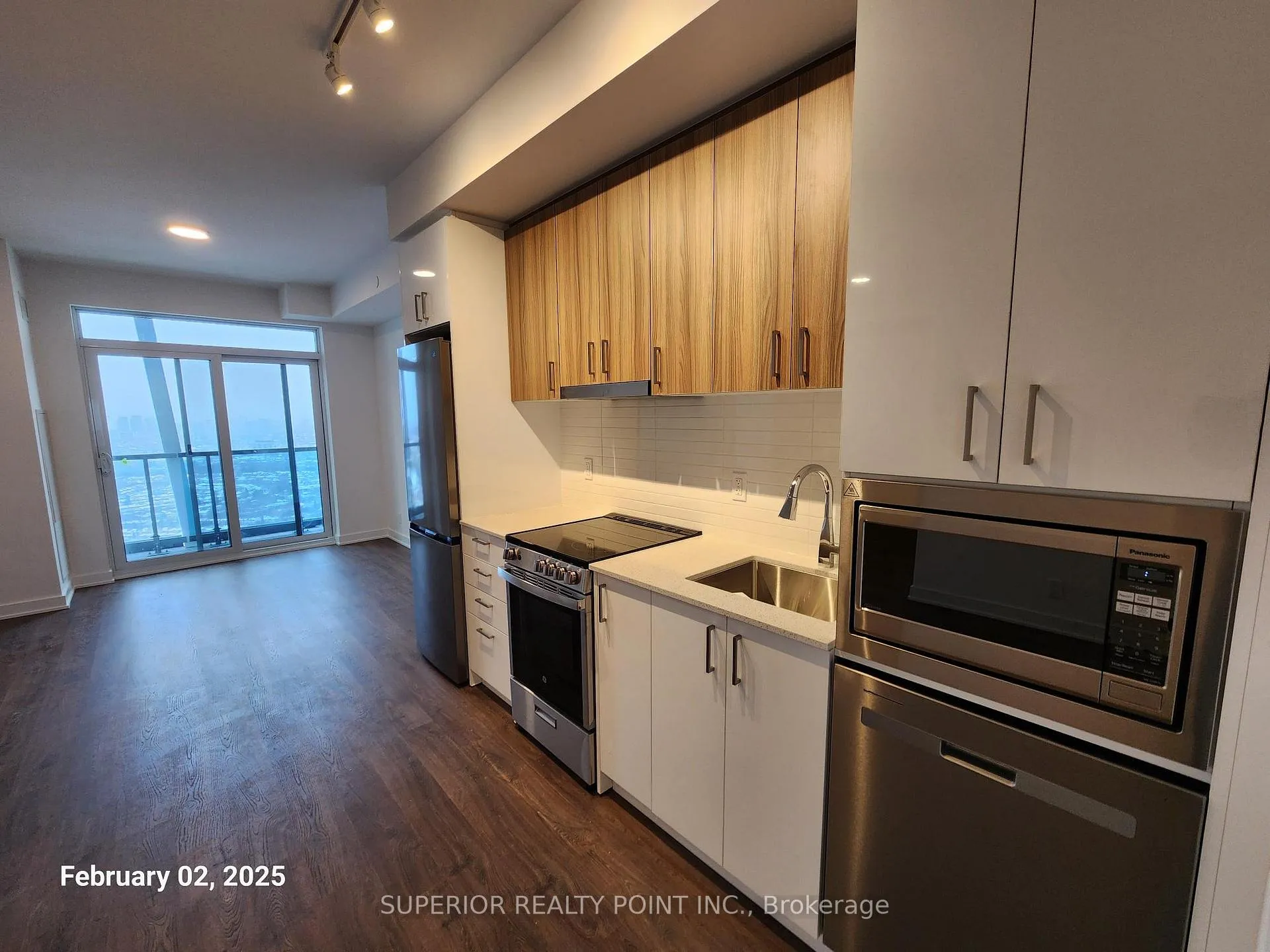 Photo 6 of Unit A3411, 30 Upper Mall Way, Vaughan, Brownridge — HOMEH