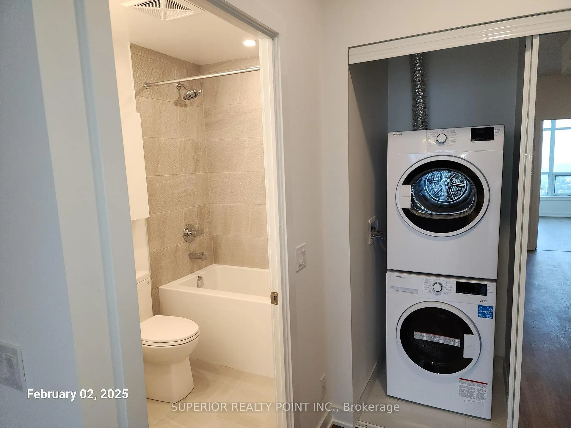 Photo 8 of Unit A3411, 30 Upper Mall Way, Vaughan, Brownridge — HOMEH