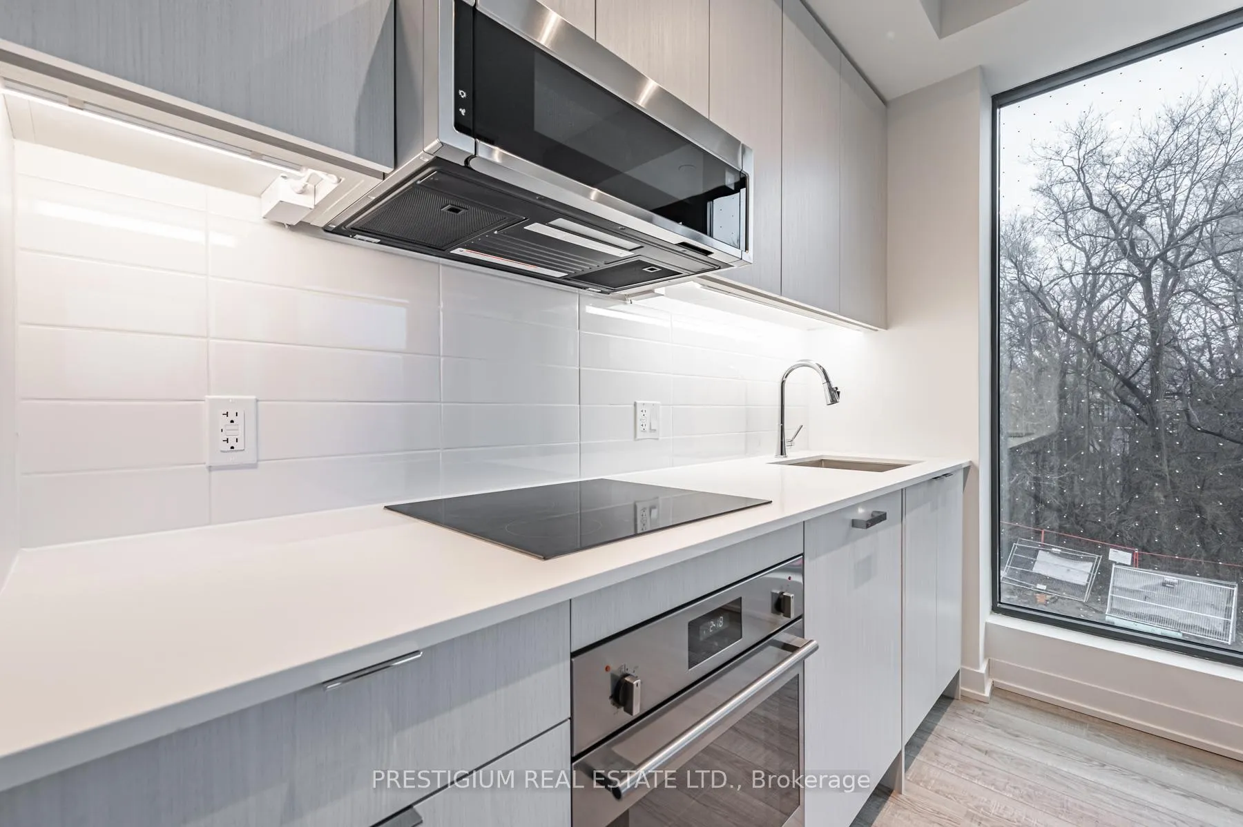 Photo 5 of Unit 216, 250 Lawrence Avenue W, Toronto, Lawrence Park North — HOMEH