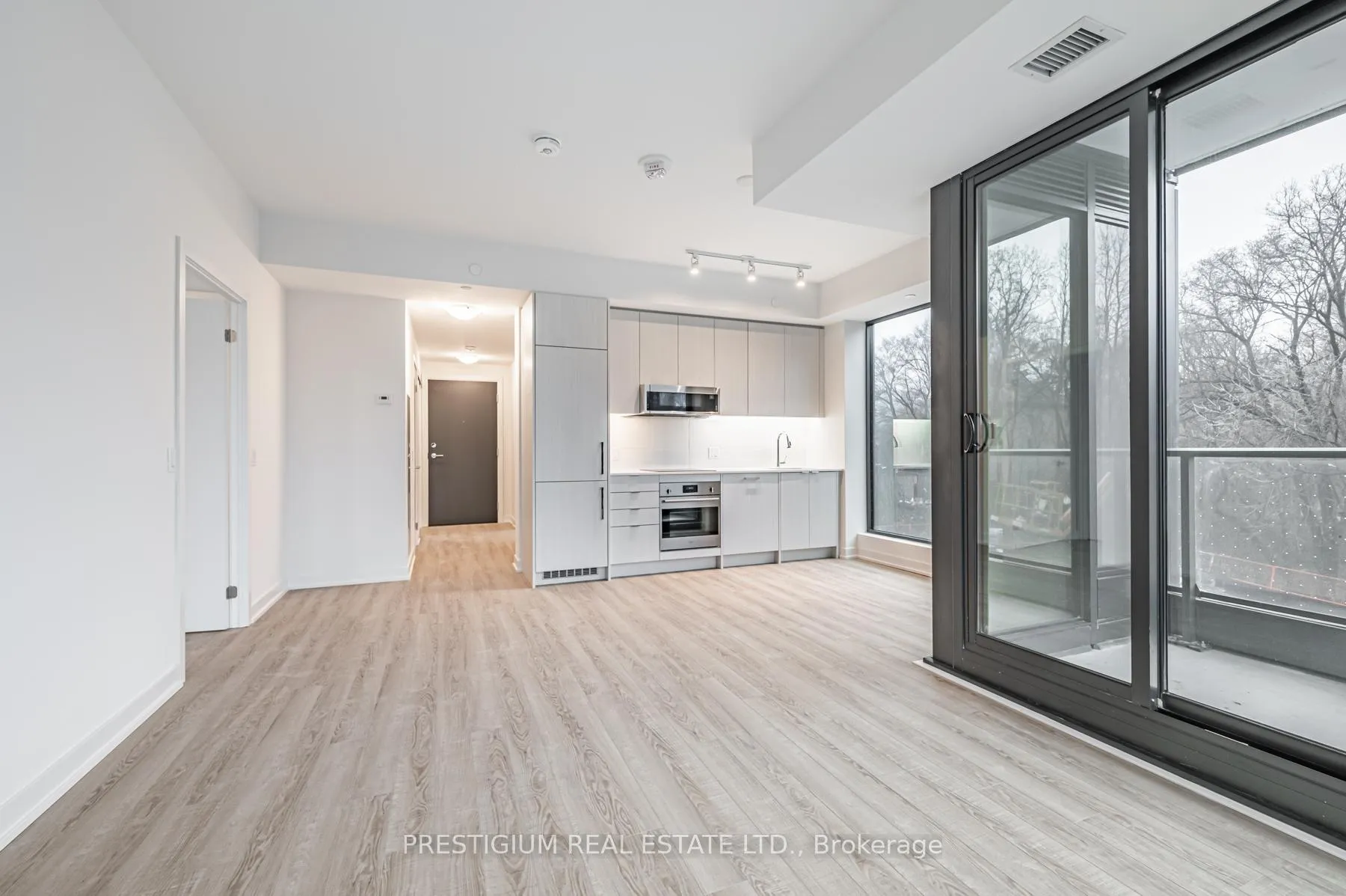 Photo 9 of Unit 216, 250 Lawrence Avenue W, Toronto, Lawrence Park North — HOMEH