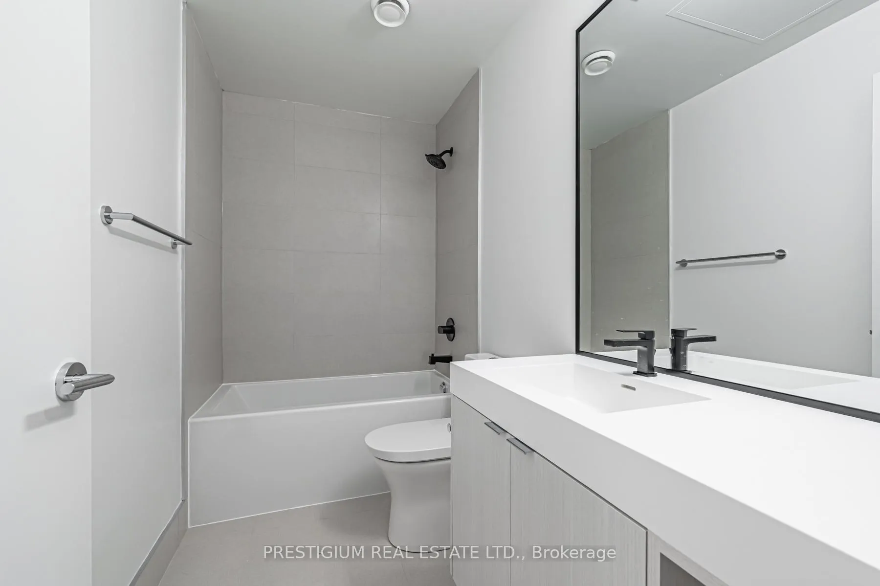 Photo 11 of Unit 216, 250 Lawrence Avenue W, Toronto, Lawrence Park North — HOMEH