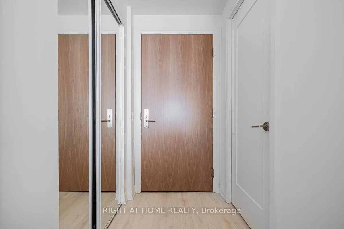 Photo 5 of Unit 1005, 8960 Jane Street, Vaughan, Concord — HOMEH