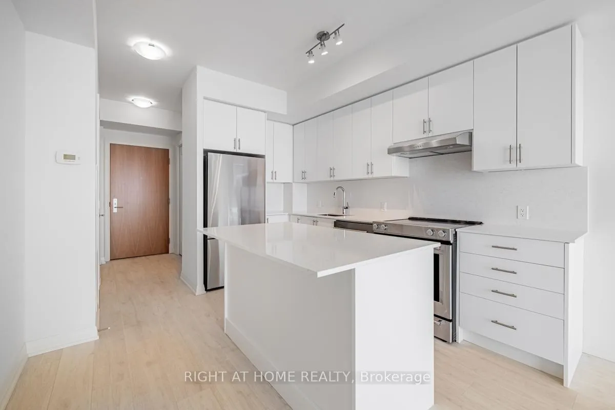 Photo 8 of Unit 1005, 8960 Jane Street, Vaughan, Concord — HOMEH