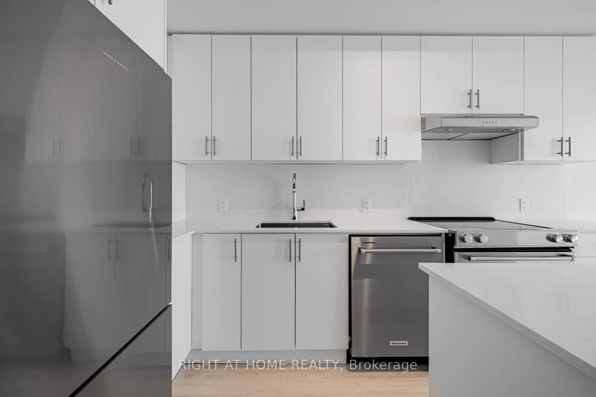 Photo 9 of Unit 1005, 8960 Jane Street, Vaughan, Concord — HOMEH