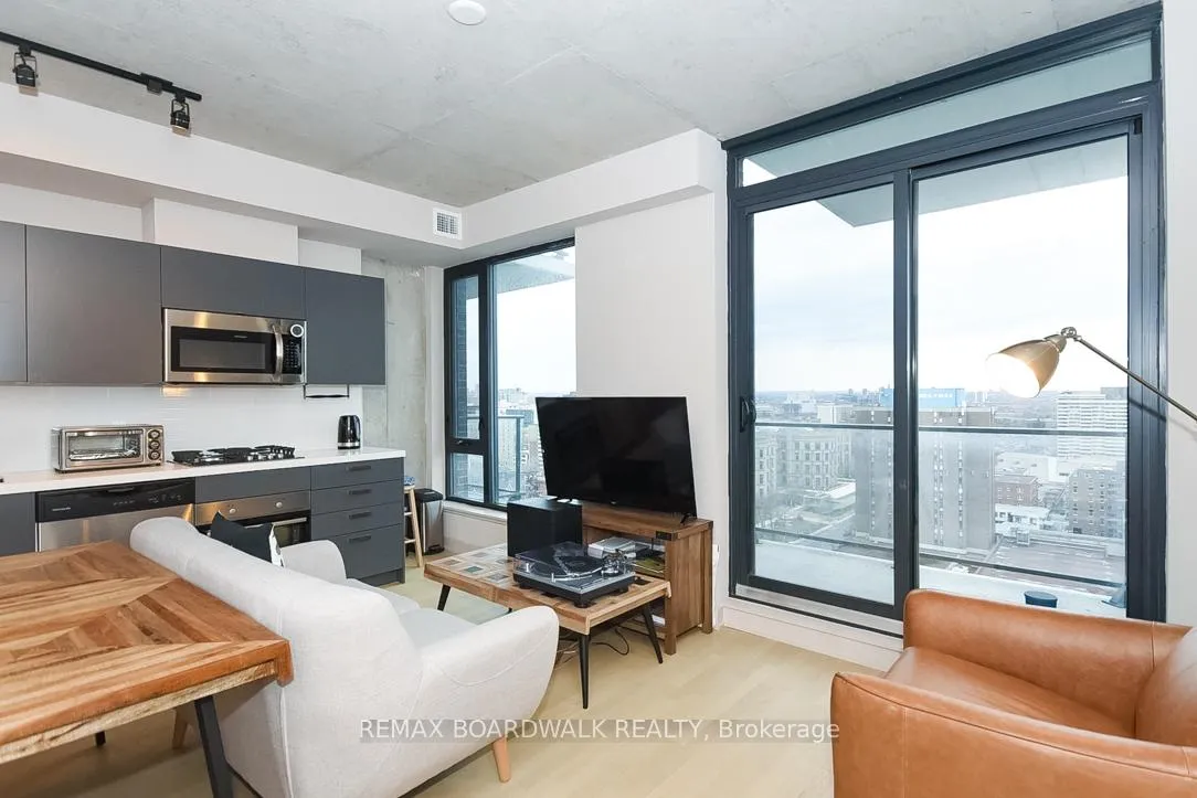 Photo 6 of Unit 1709, 203 Catherine Street, Ottawa, Ottawa Centre — HOMEH