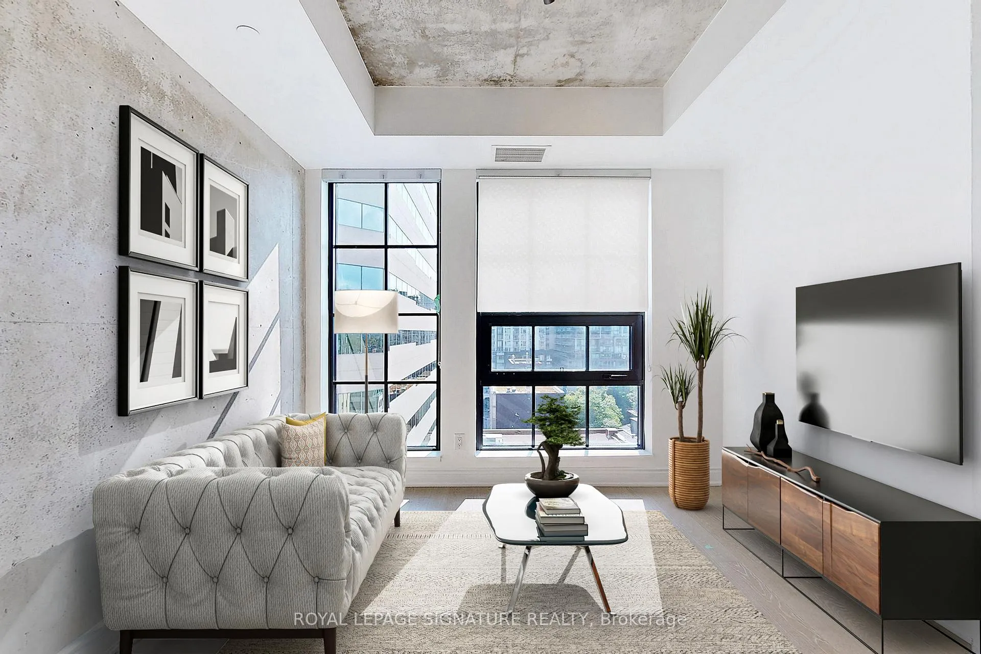 Front of Unit 1007, 608 Richmond Street W