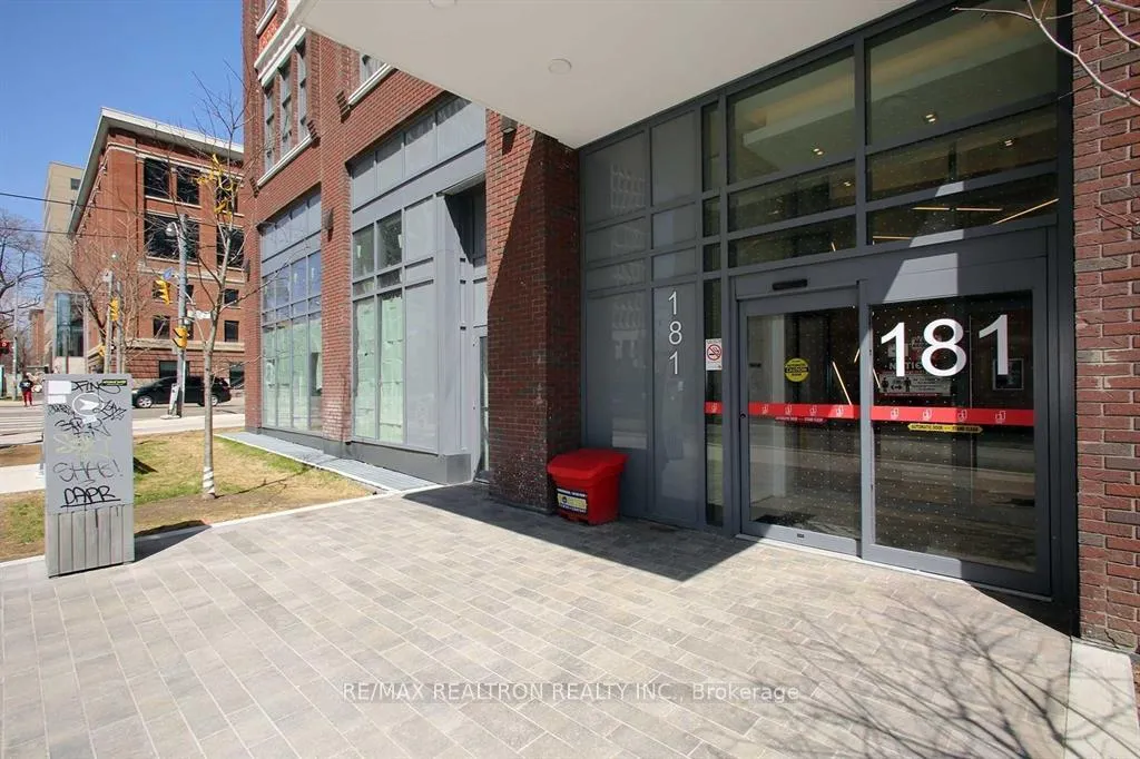 Photo 4 of Unit 903, 181 Huron Street, Toronto, University — HOMEH