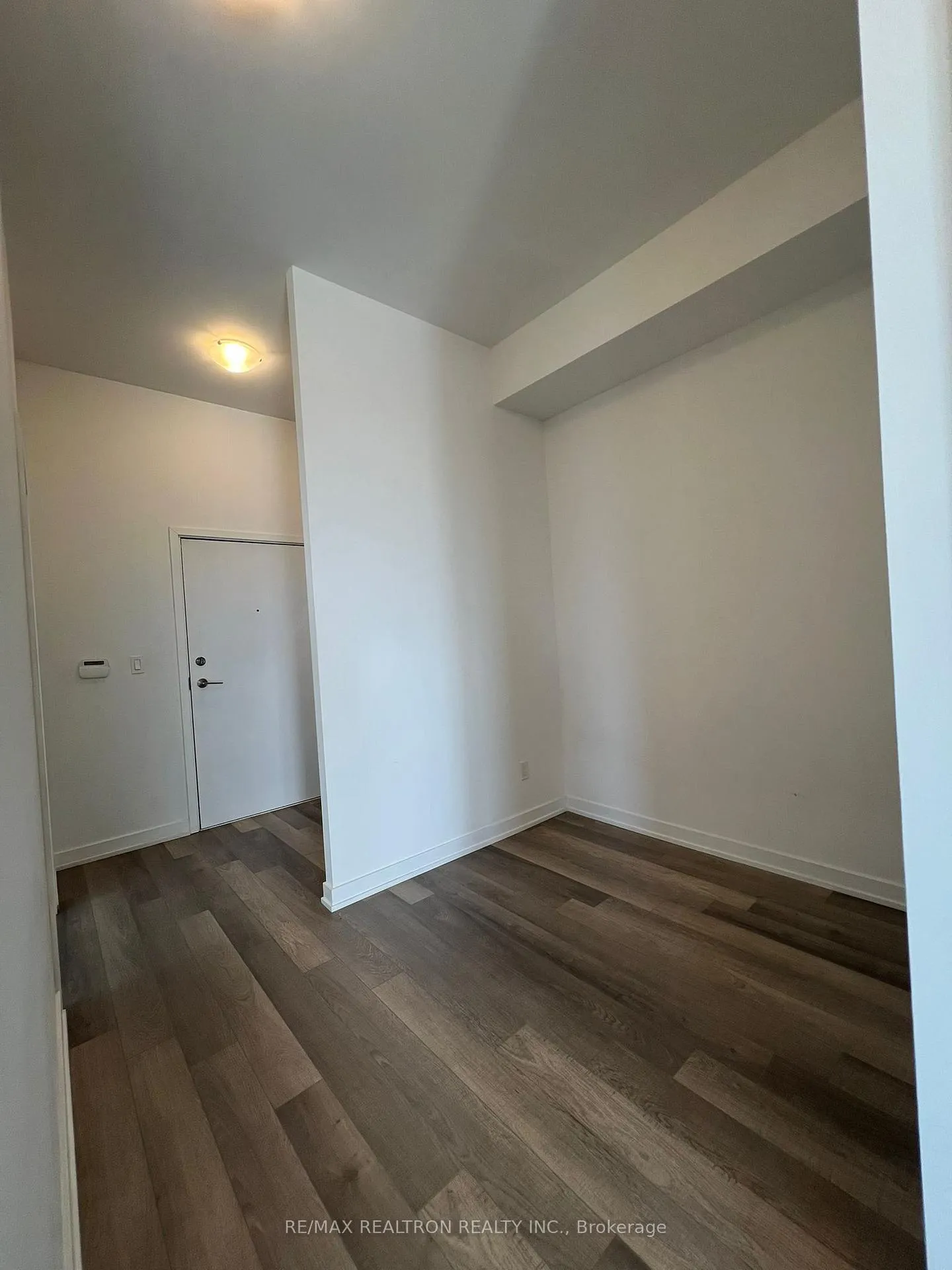 Photo 14 of Unit 903, 181 Huron Street, Toronto, University — HOMEH