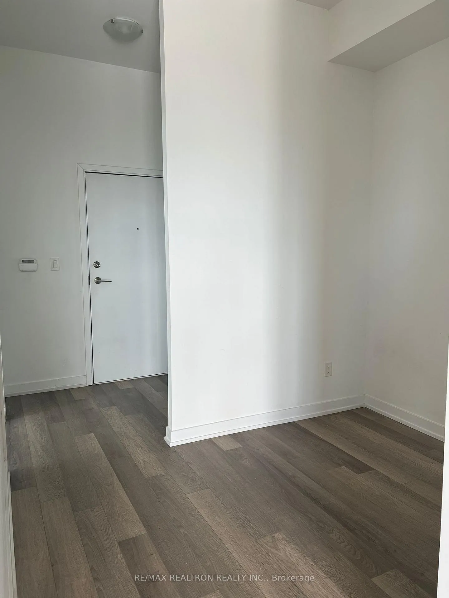 Photo 15 of Unit 903, 181 Huron Street, Toronto, University — HOMEH
