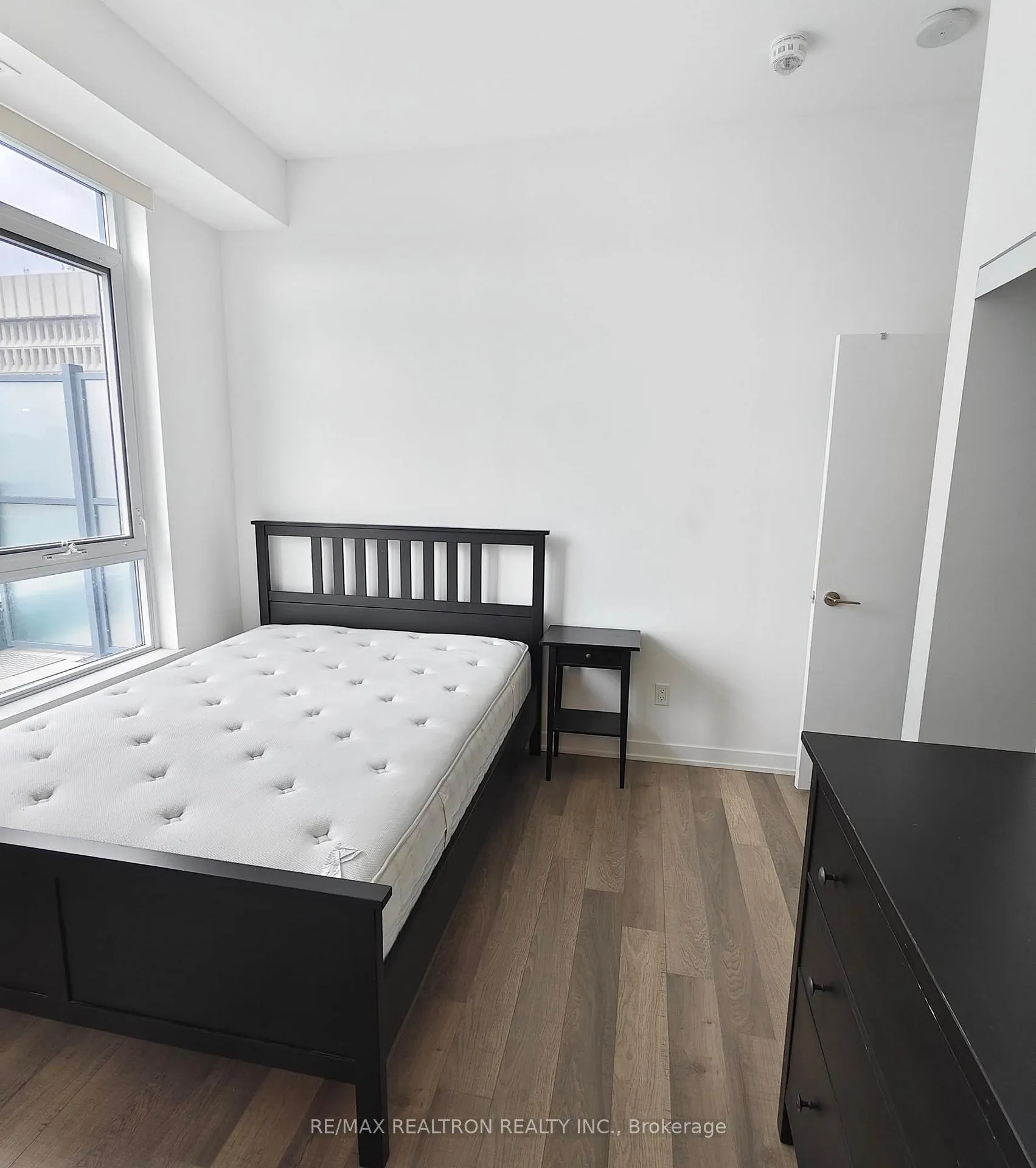 Photo 16 of Unit 903, 181 Huron Street, Toronto, University — HOMEH