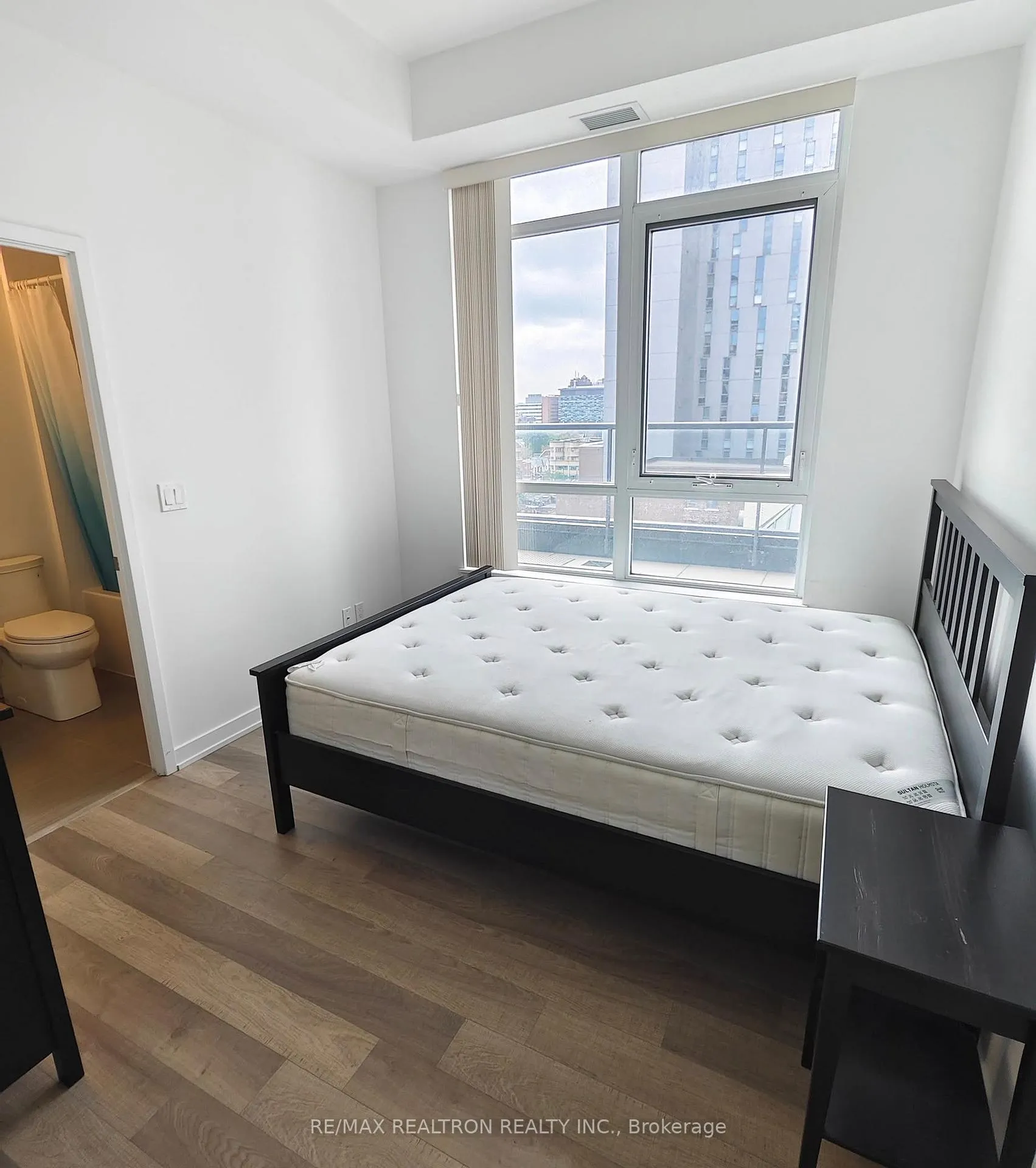 Photo 18 of Unit 903, 181 Huron Street, Toronto, University — HOMEH