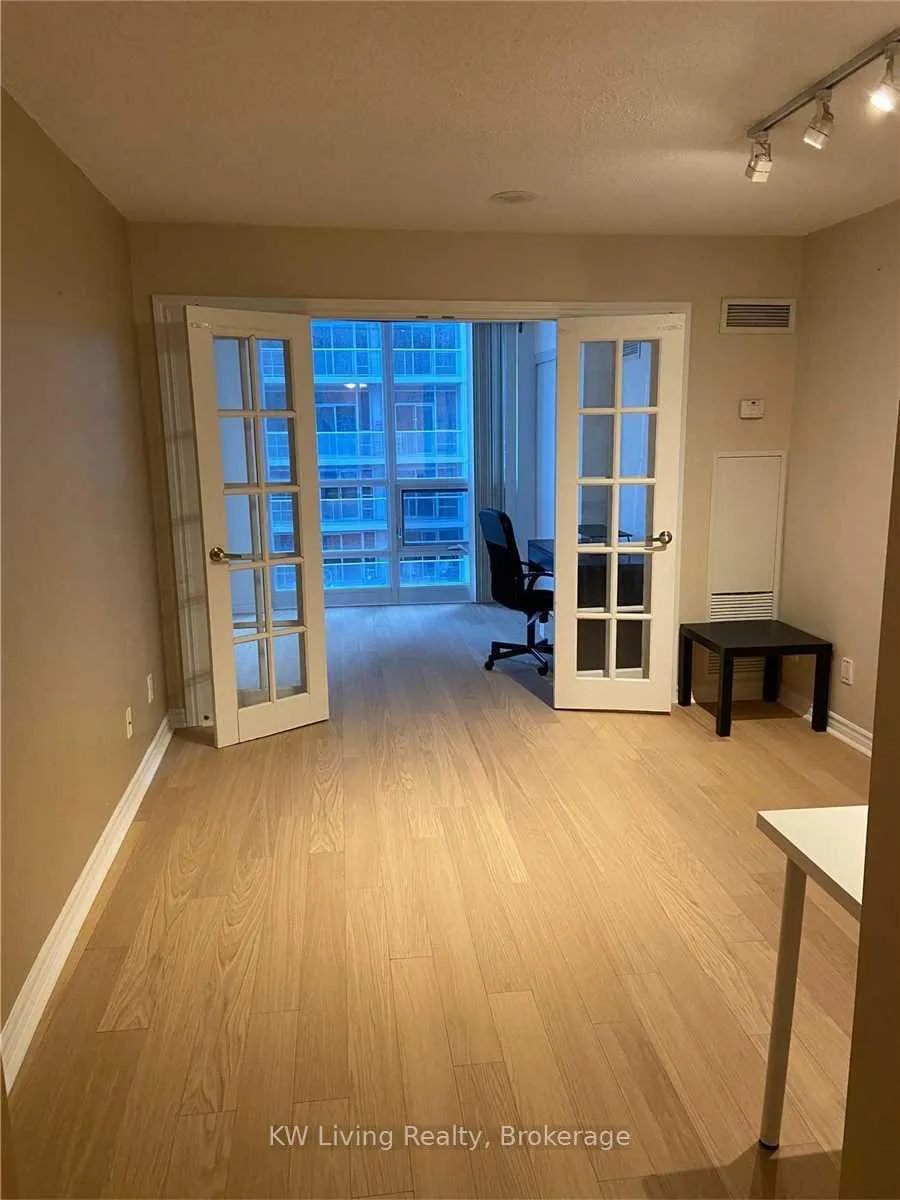 Photo 6 of Unit 1607, 763 Bay Street, Toronto, Bay Street Corridor — HOMEH