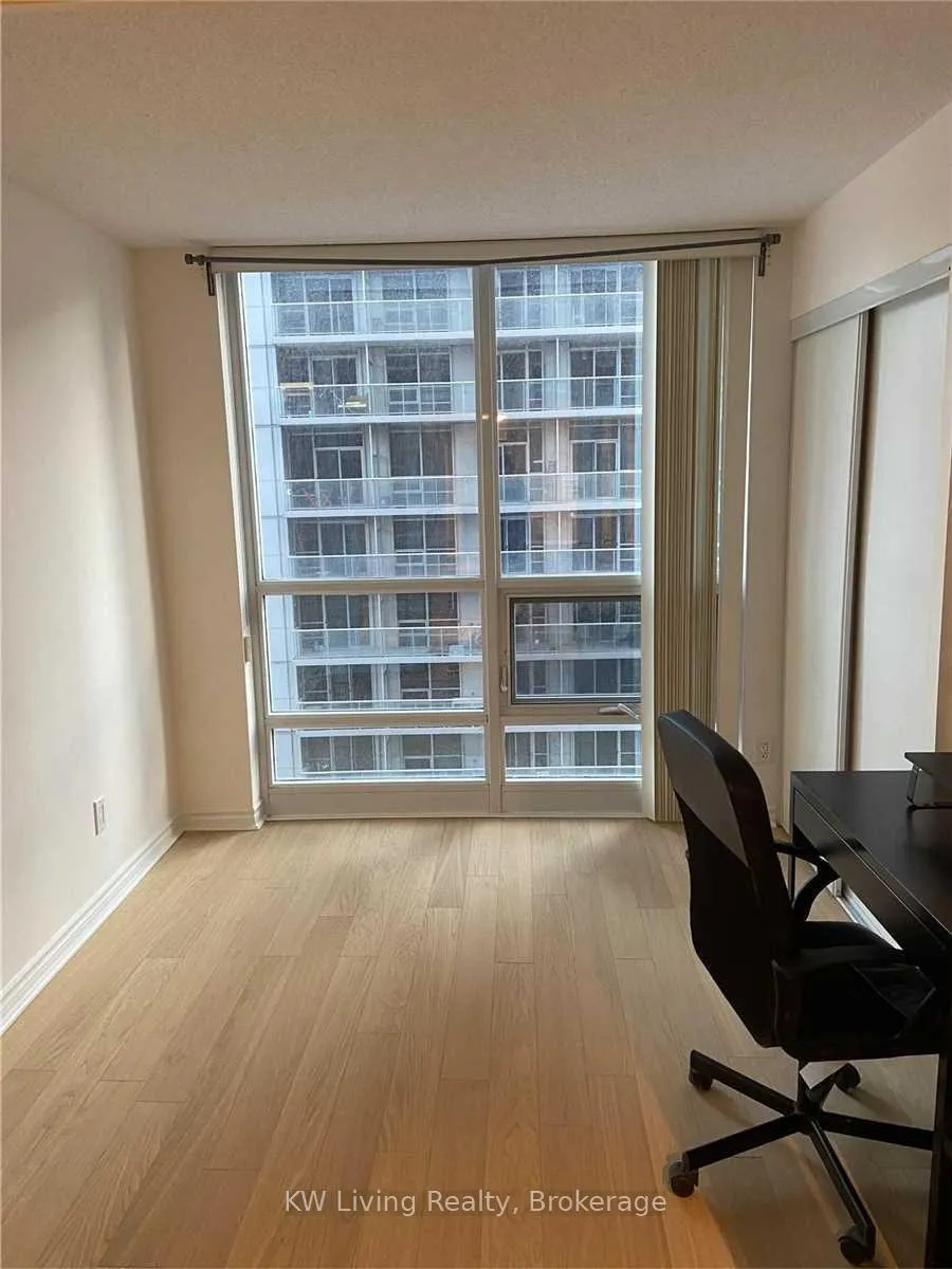 Photo 7 of Unit 1607, 763 Bay Street, Toronto, Bay Street Corridor — HOMEH