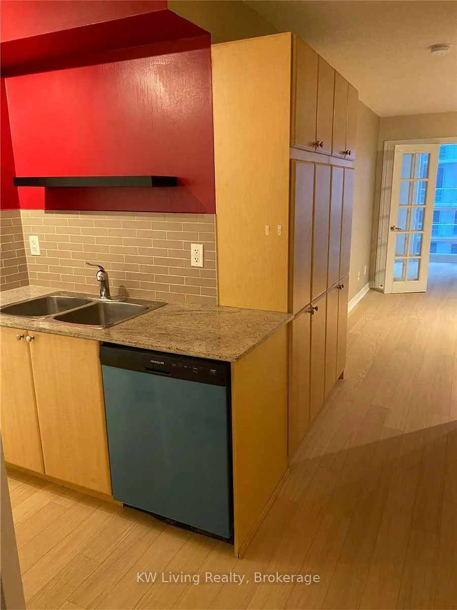Photo 9 of Unit 1607, 763 Bay Street, Toronto, Bay Street Corridor — HOMEH