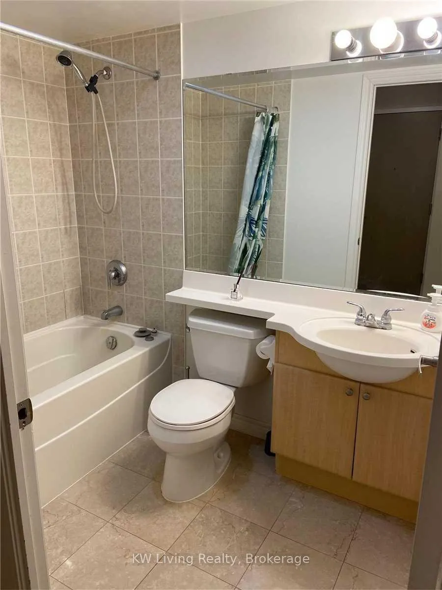 Photo 12 of Unit 1607, 763 Bay Street, Toronto, Bay Street Corridor — HOMEH