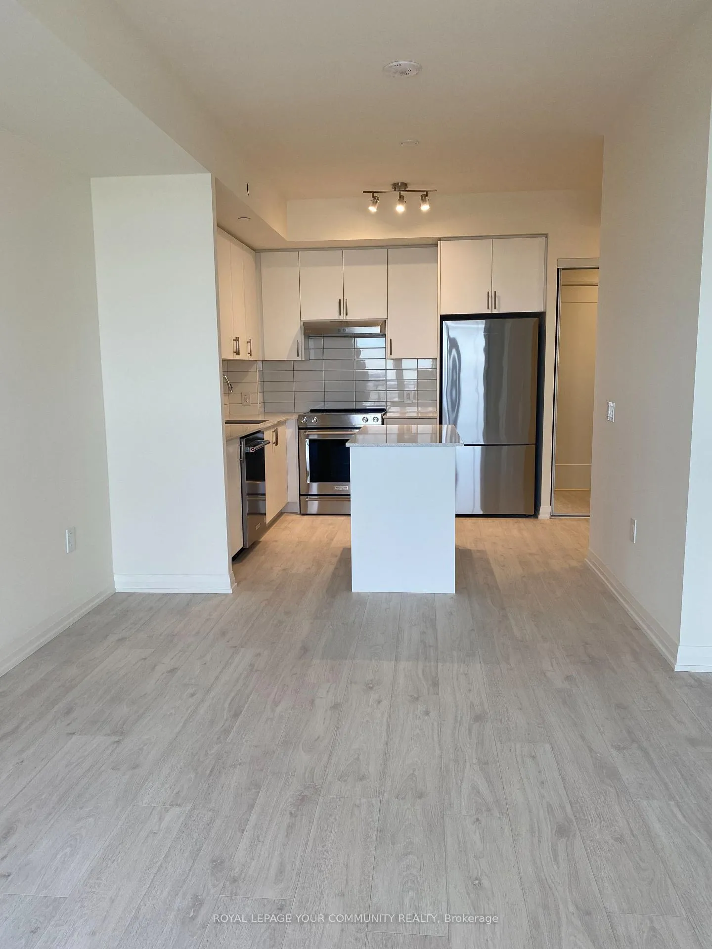 Photo 3 of Unit 1912, 9000 Jane Street, Vaughan, Concord — HOMEH