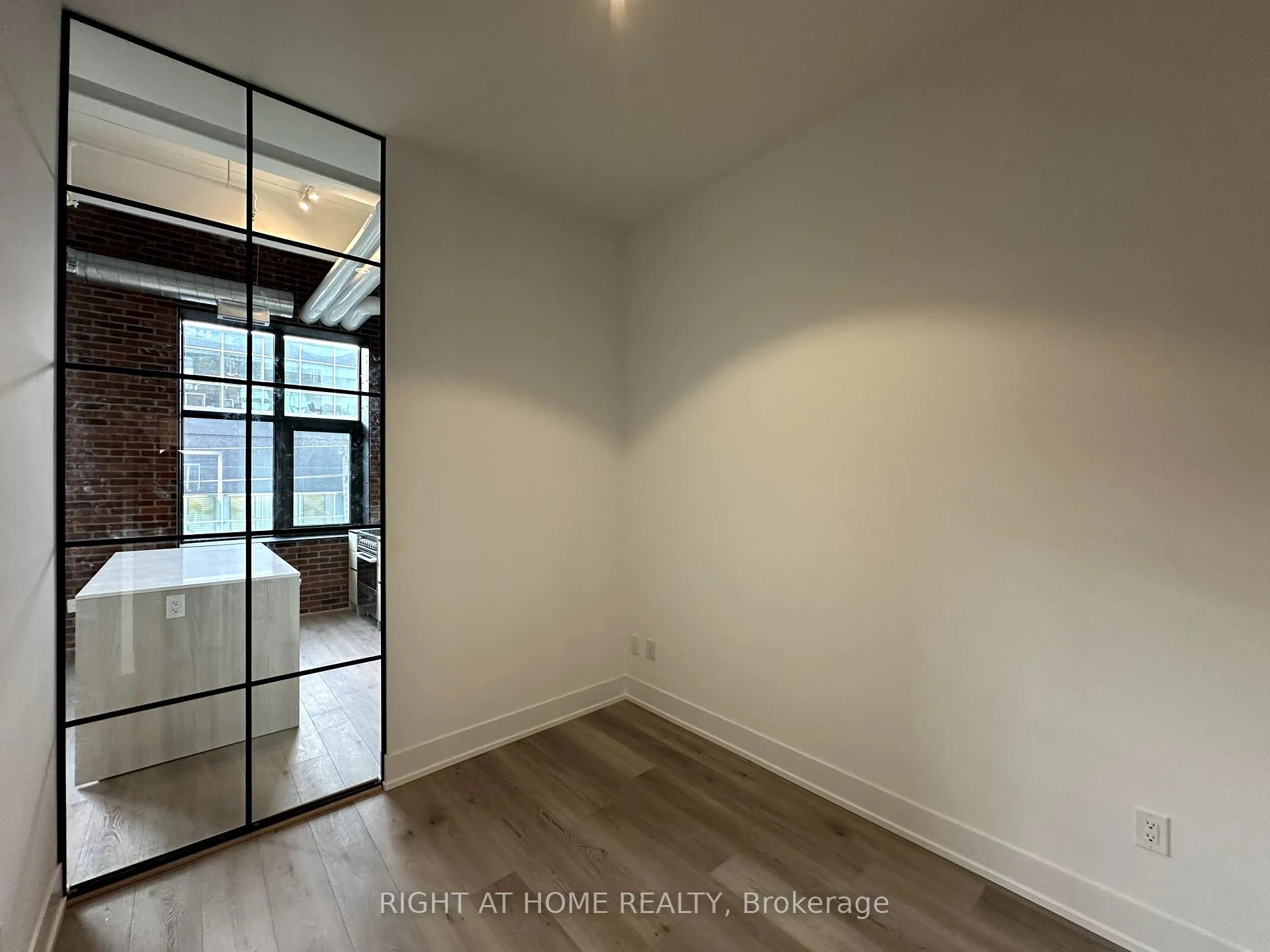 Photo 7 of Unit 407, 150 Logan Avenue, Toronto, South Riverdale — HOMEH