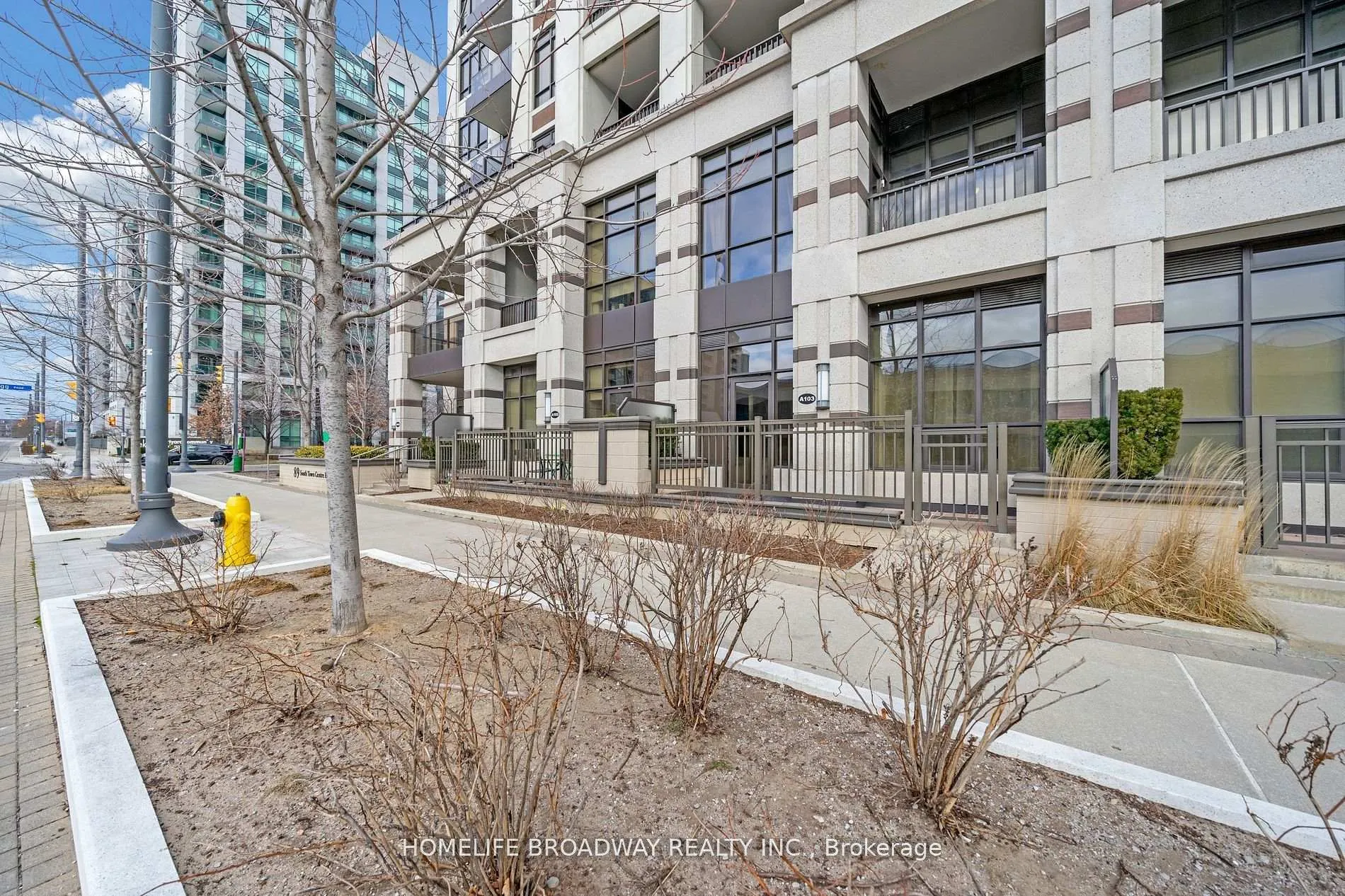 Front of Unit 103, 89 South Town Centre Boulevard