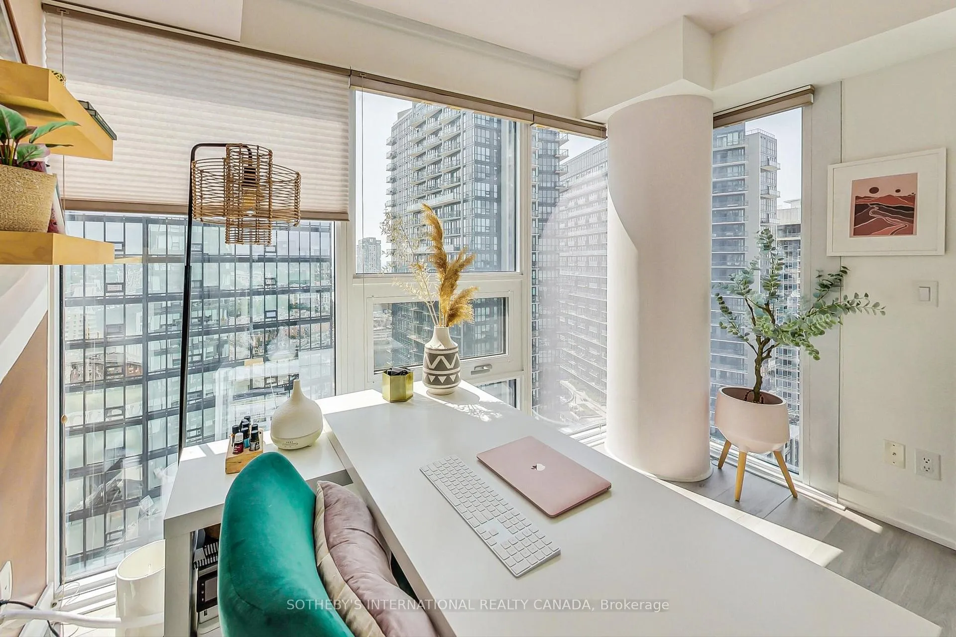 Photo 20 of Unit 1907, 19 Western Battery Road, Toronto, Niagara — HOMEH