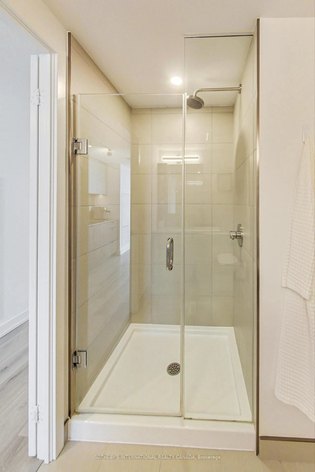 Photo 23 of Unit 1907, 19 Western Battery Road, Toronto, Niagara — HOMEH