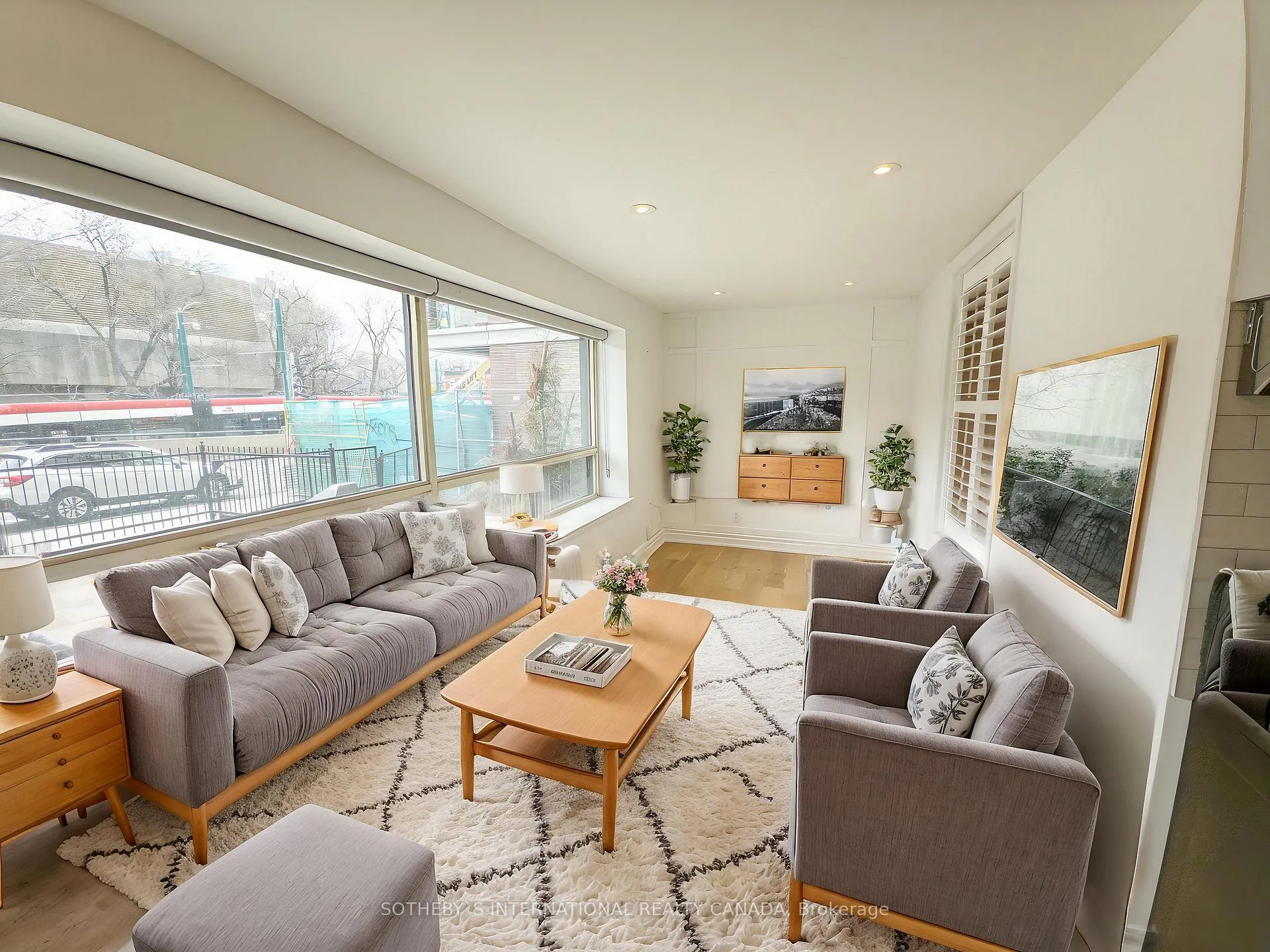 Photo 2 of Unit 107, 710 Spadina Avenue, Toronto, University — HOMEH