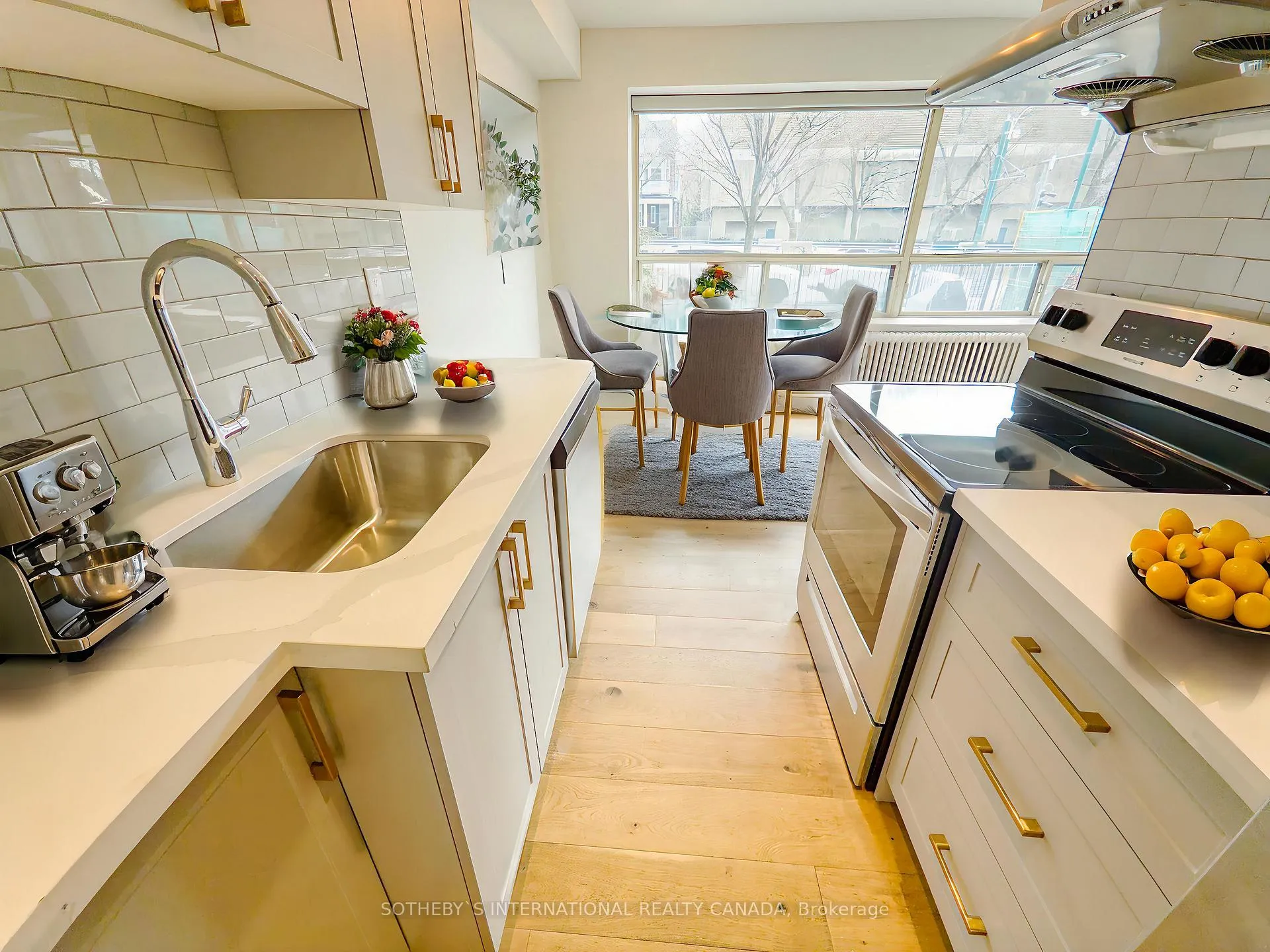 Photo 6 of Unit 107, 710 Spadina Avenue, Toronto, University — HOMEH