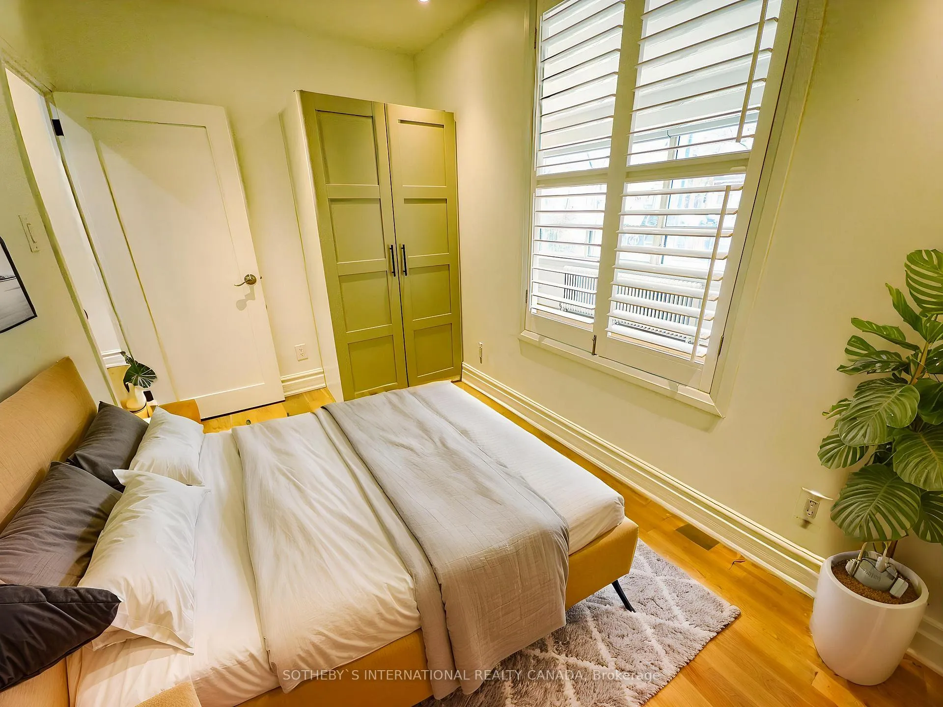 Photo 8 of Unit 107, 710 Spadina Avenue, Toronto, University — HOMEH