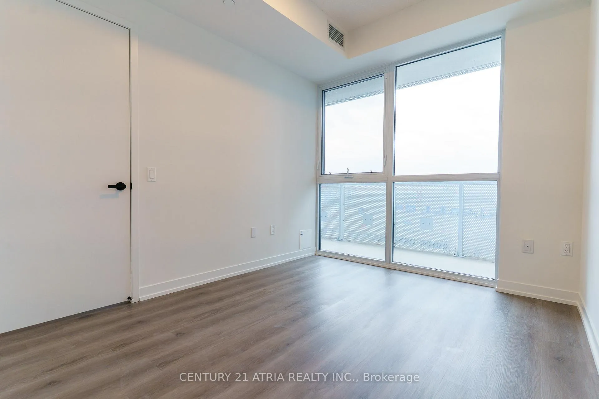 Photo 7 of Unit 905, 225 Commerce Street, Vaughan, Vaughan Corporate Centre — HOMEH