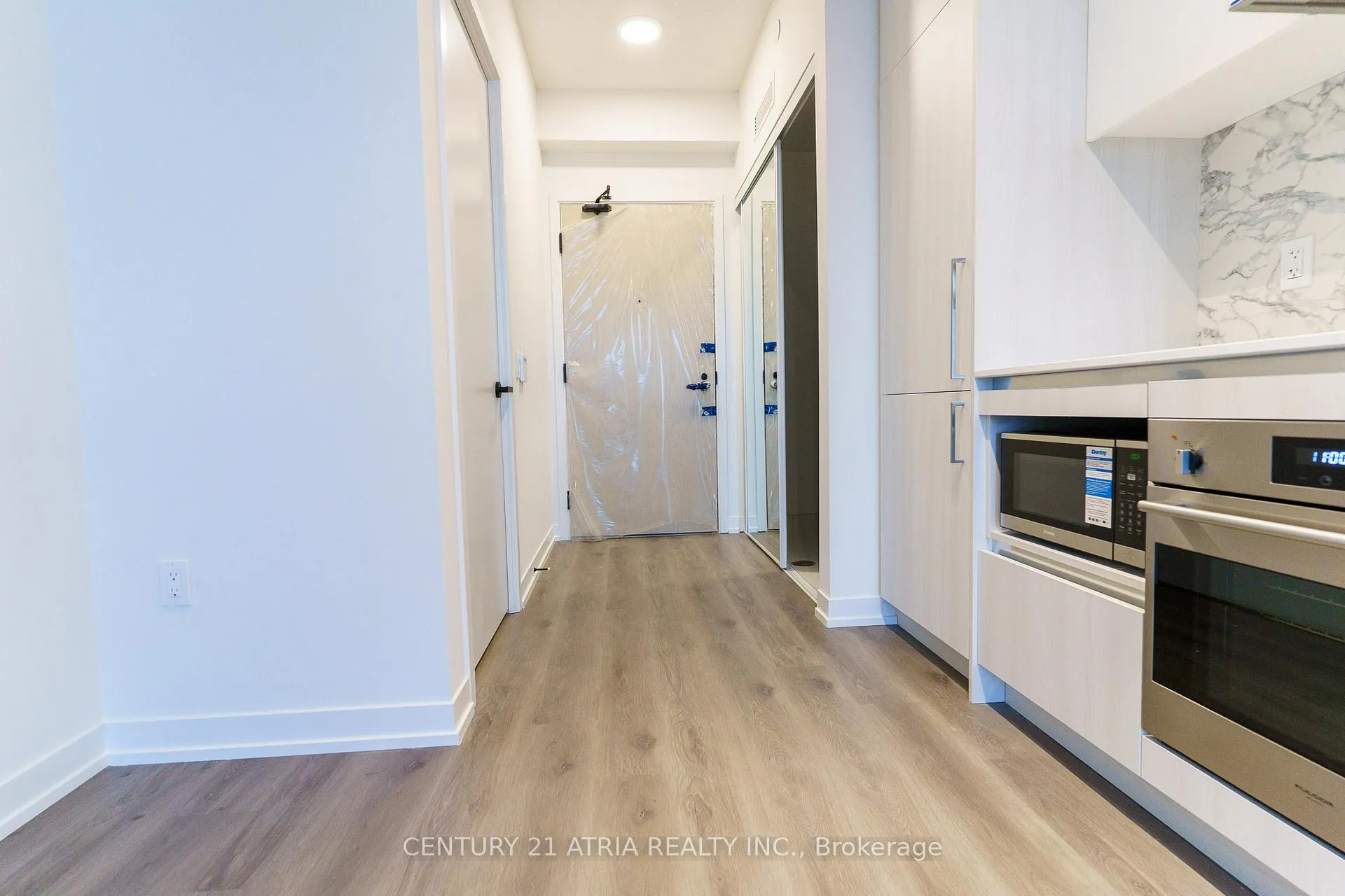 Photo 18 of Unit 905, 225 Commerce Street, Vaughan, Vaughan Corporate Centre — HOMEH